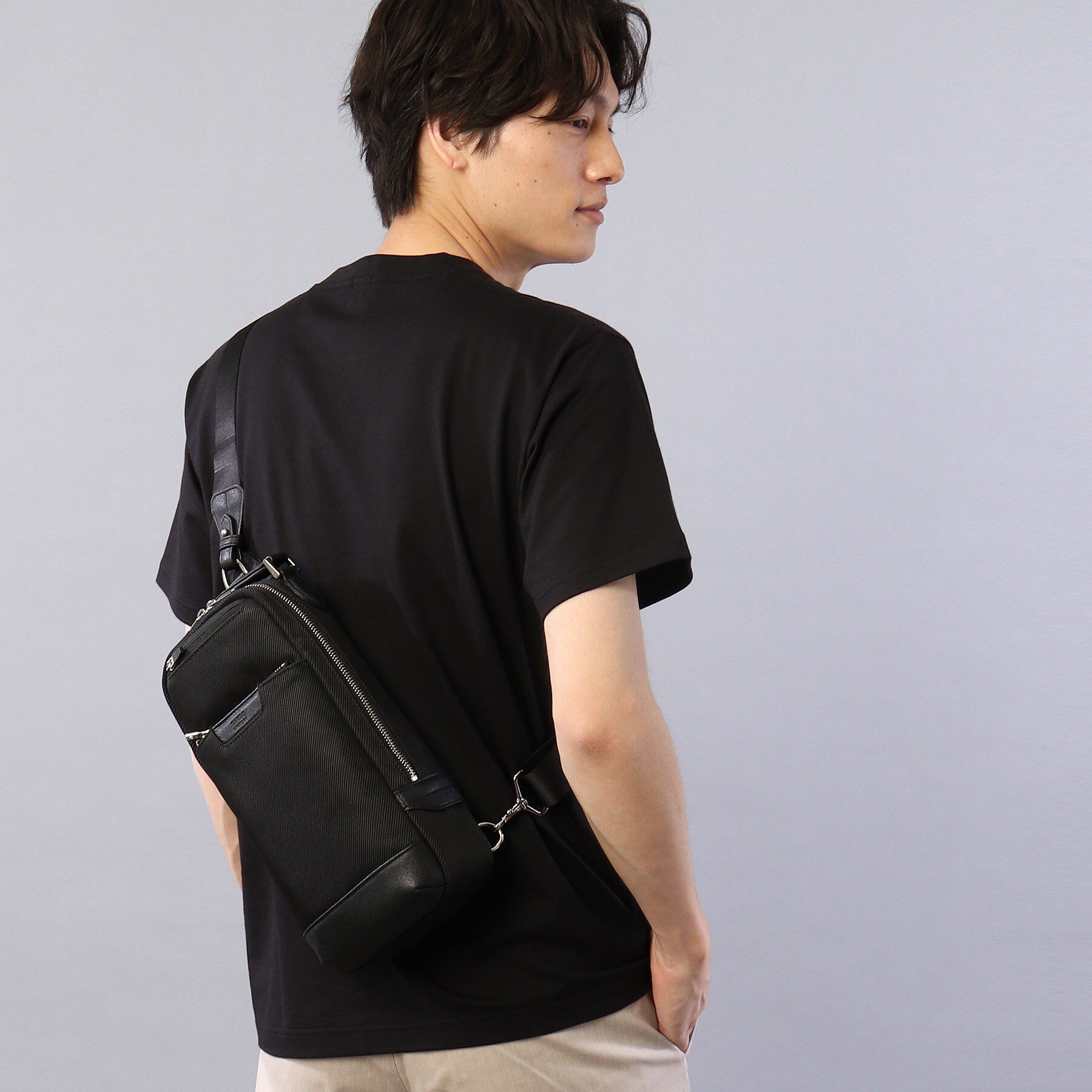 TAKEO KIKUCHI「薄マチ スマート 大人　ワンショルダーバッグ」|ショルダー・メッセンジャー|