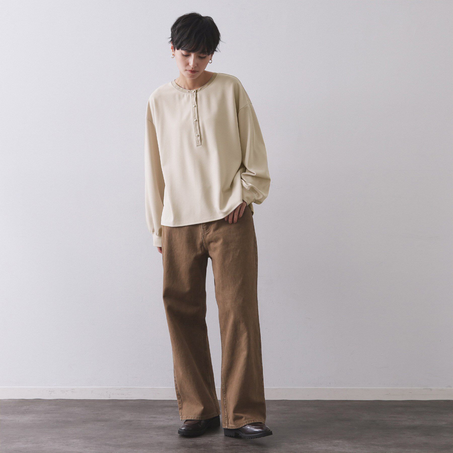 OPAQUE.CLIP「サテン使いヘンリーネックトップス【洗濯機OK】」|Tシャツ・カットソー|