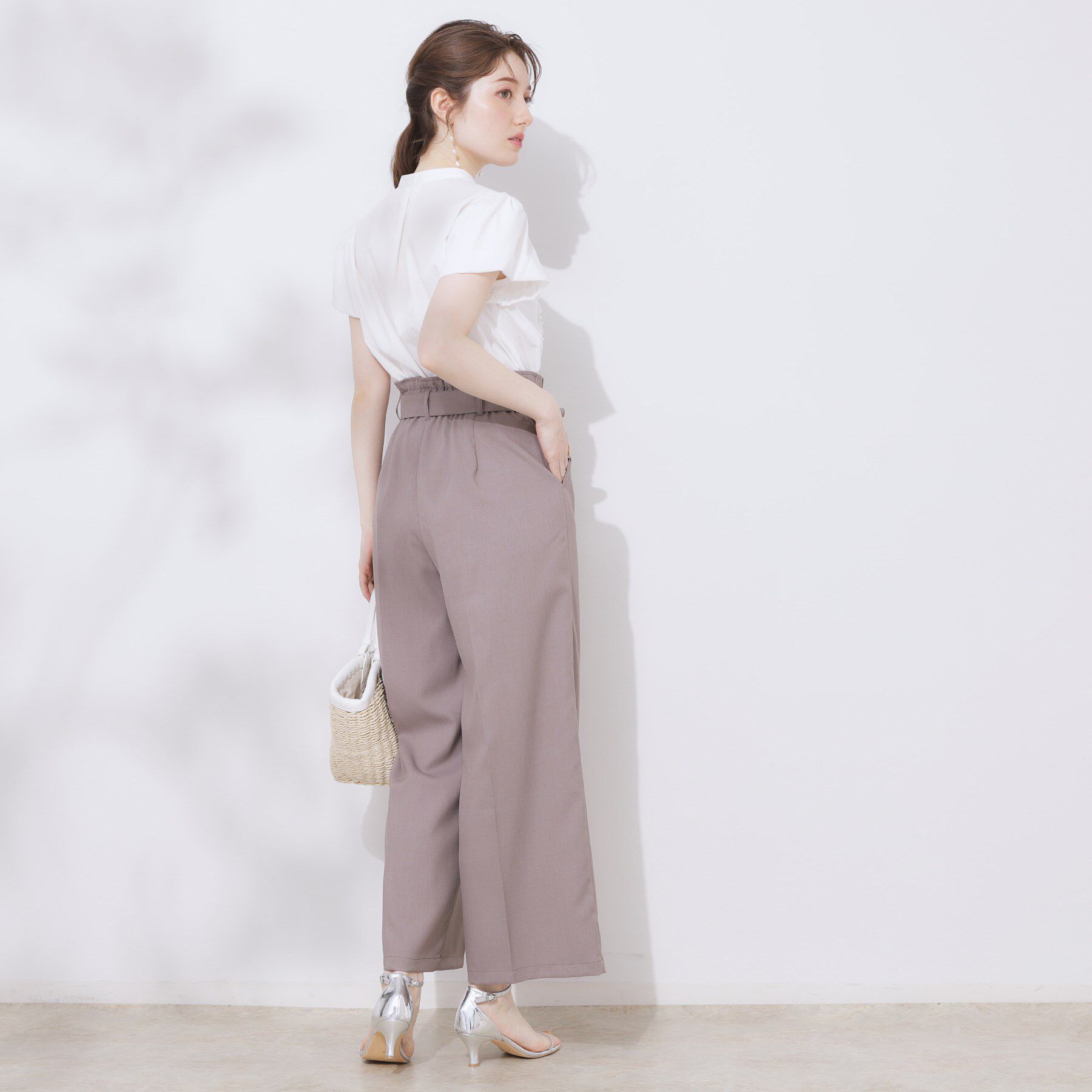 Couture broach「【大人フェミニン・華奢見え・通勤】フロントフリルシャツ」|シャツ・ブラウス|