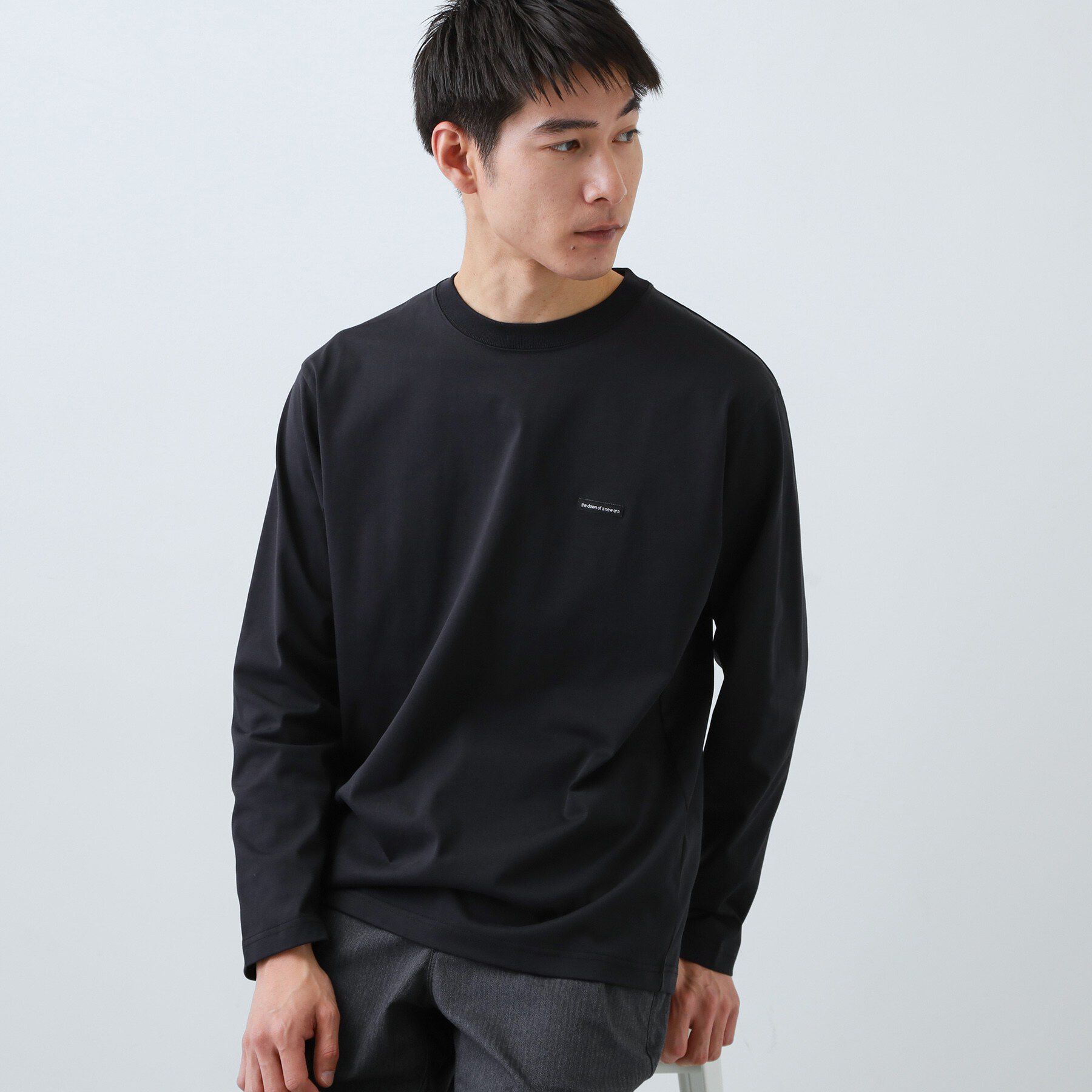 THE SHOP TK「【スタイルを選ばず着られる】ワンポイント 長袖Tシャツ 洗濯機OK/UVカット/毛玉になりにくい」|Tシャツ・カットソー|ブラック(019)