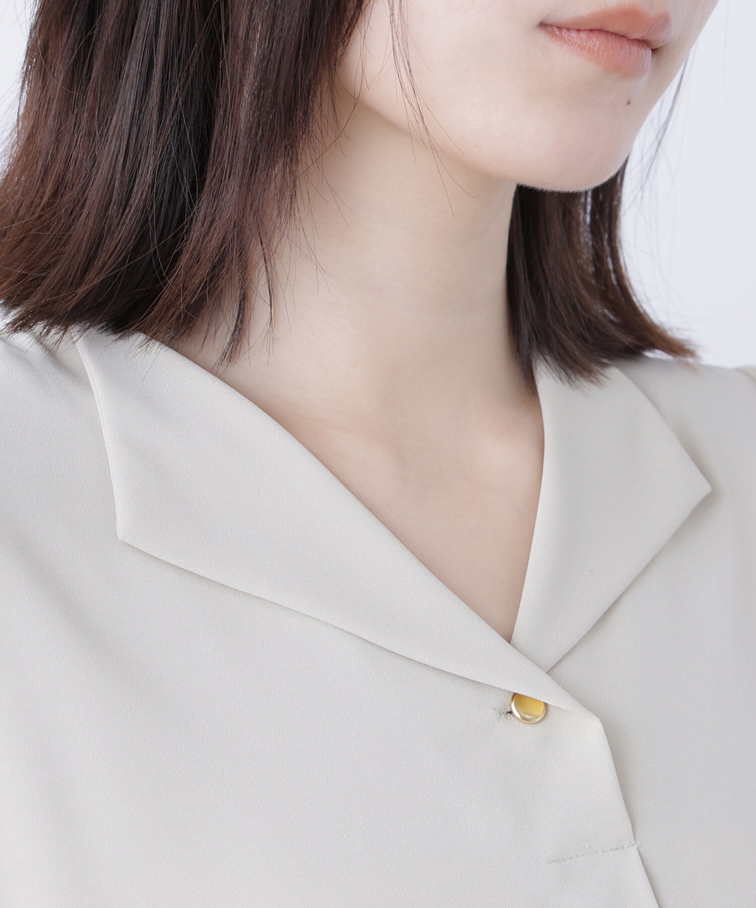  「スキッパーメタルポイントブラウス」|シャツ・ブラウス|