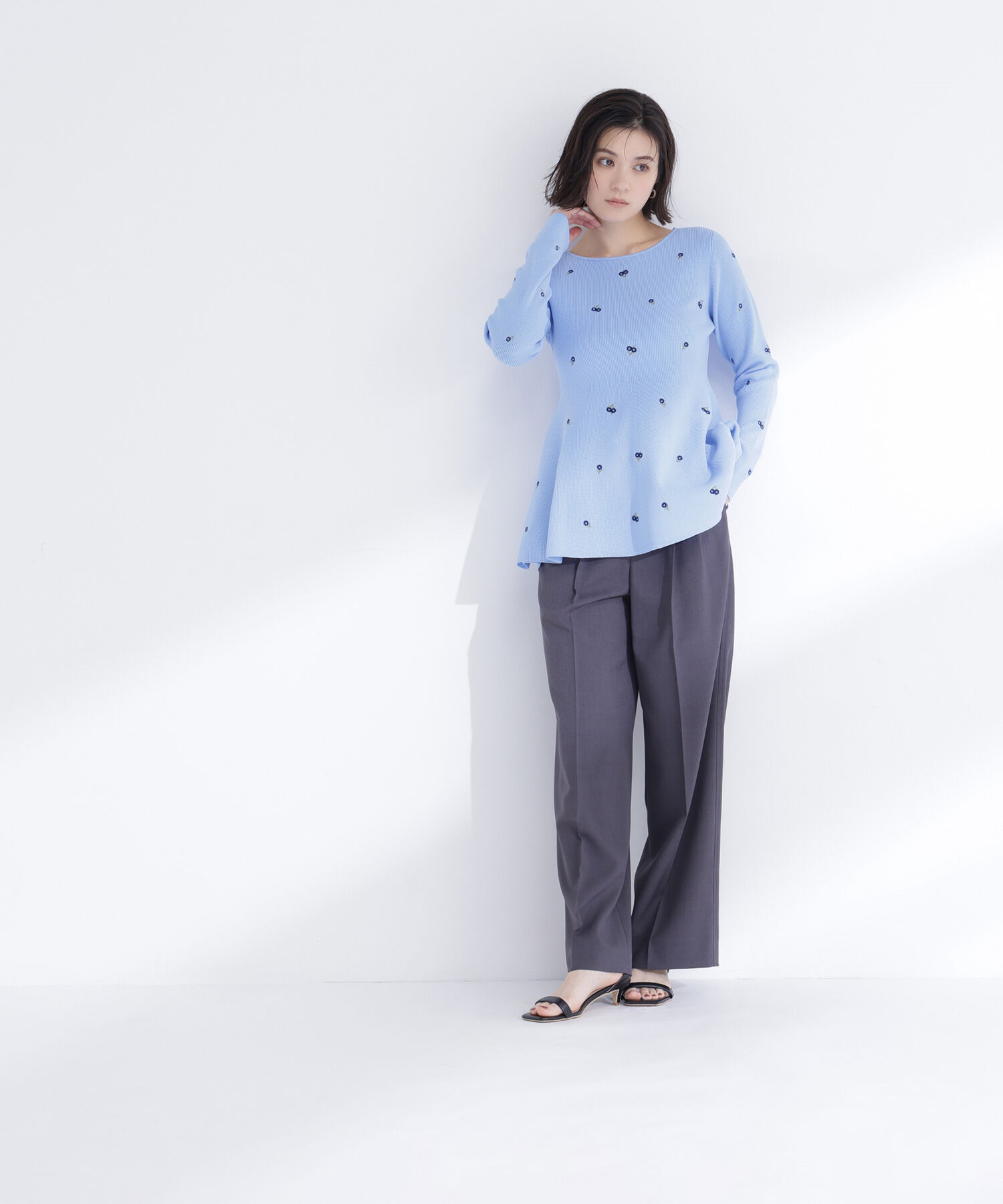  「刺繍ペプラムニット」|ニット・セーター|