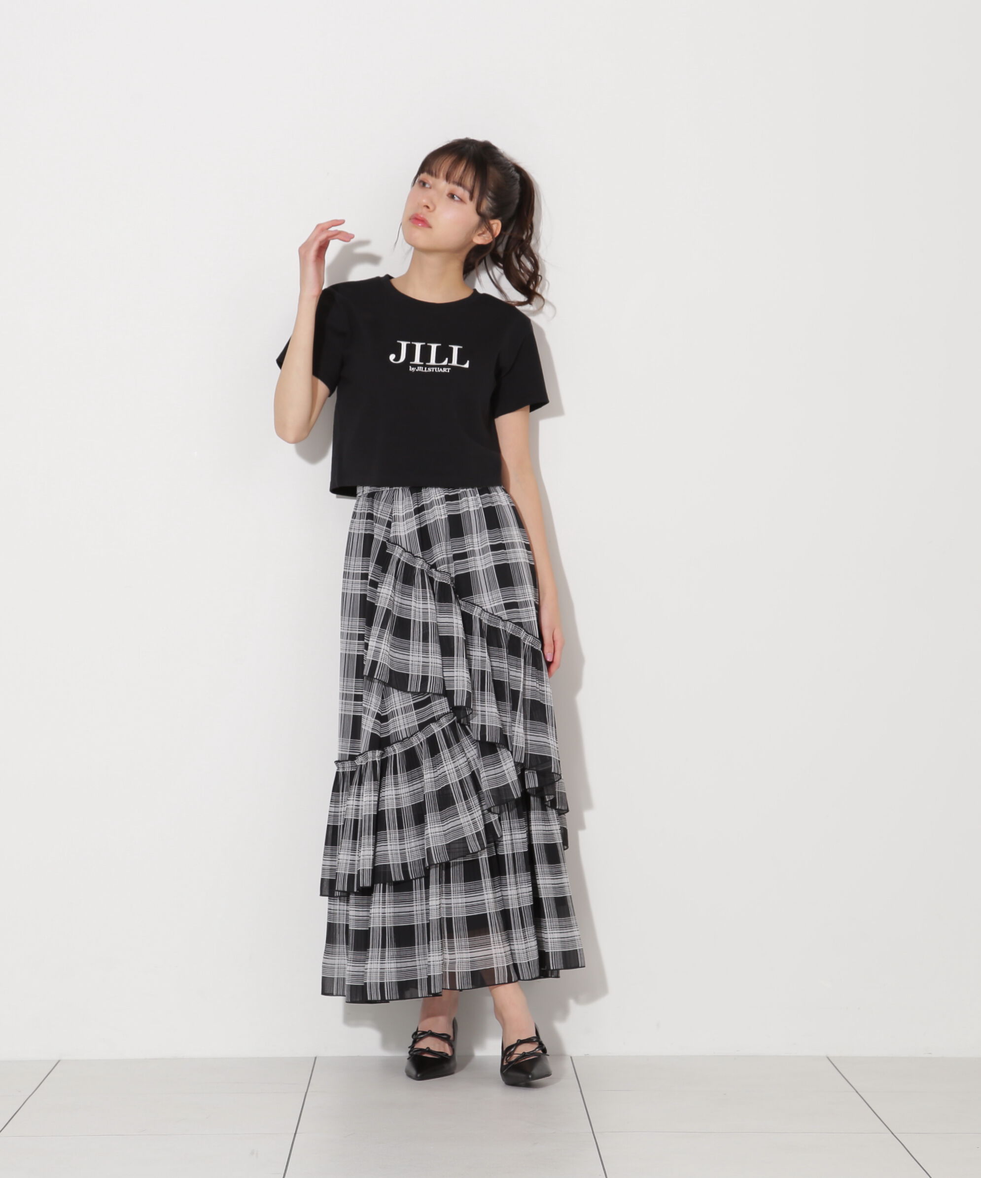  「ショート丈刺繍ロゴTシャツオーガニックコットン」|Tシャツ・カットソー|