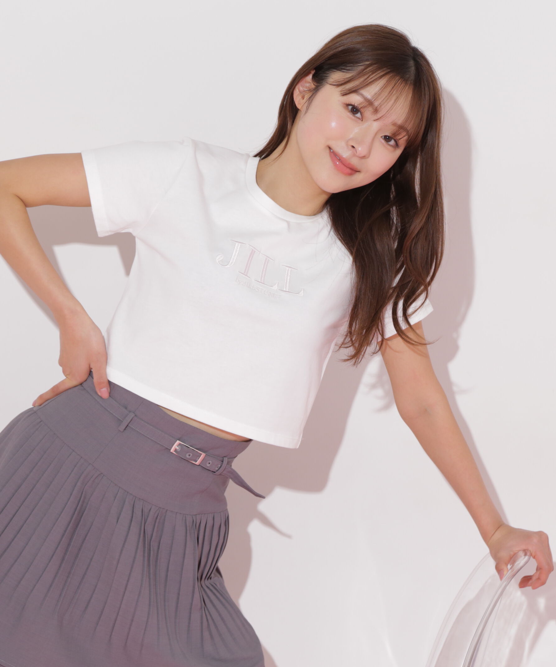  「ショート丈刺繍ロゴTシャツオーガニックコットン」|Tシャツ・カットソー|