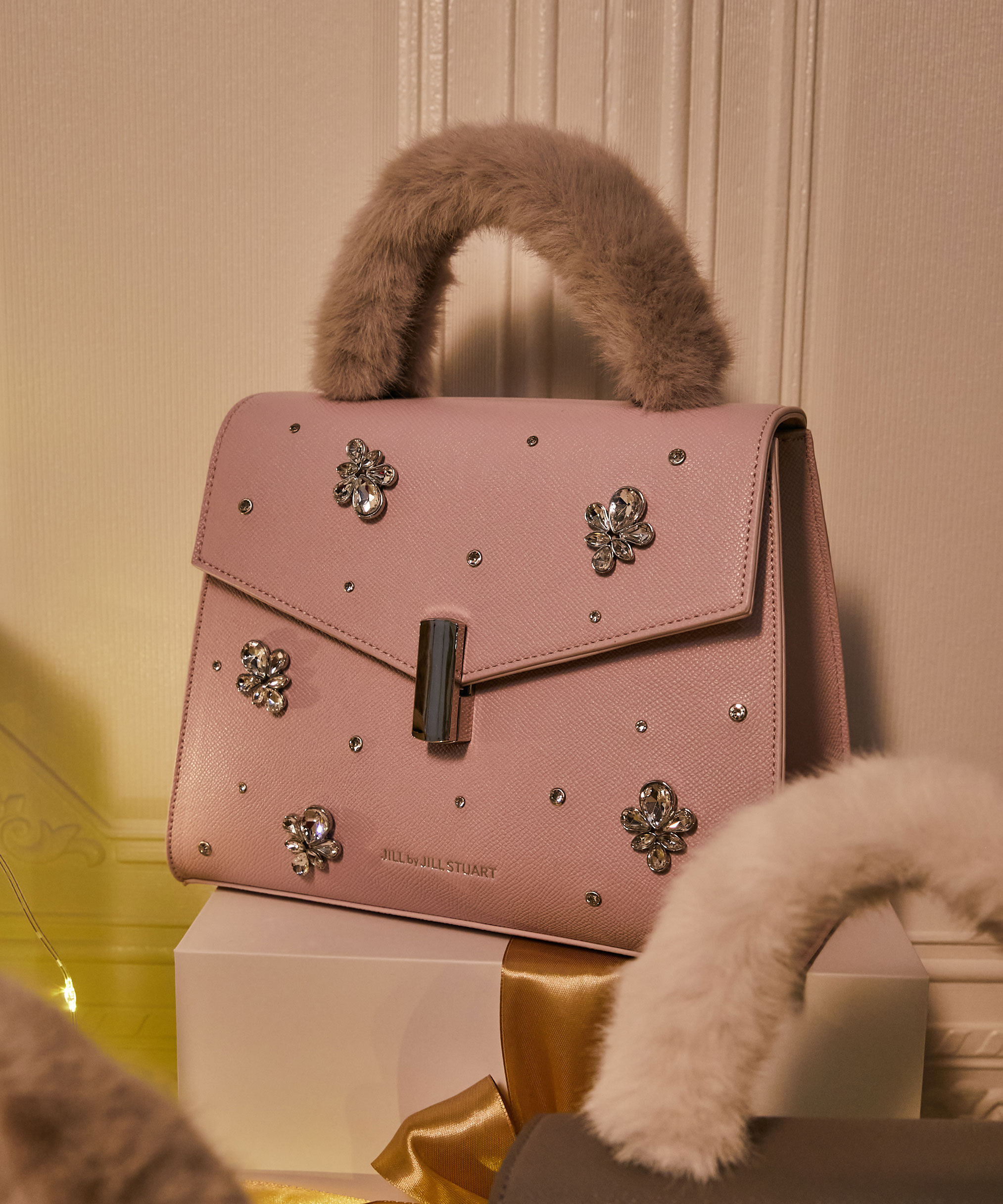  「ランダムビジューファーハンドルバッグ」|その他|ピンク