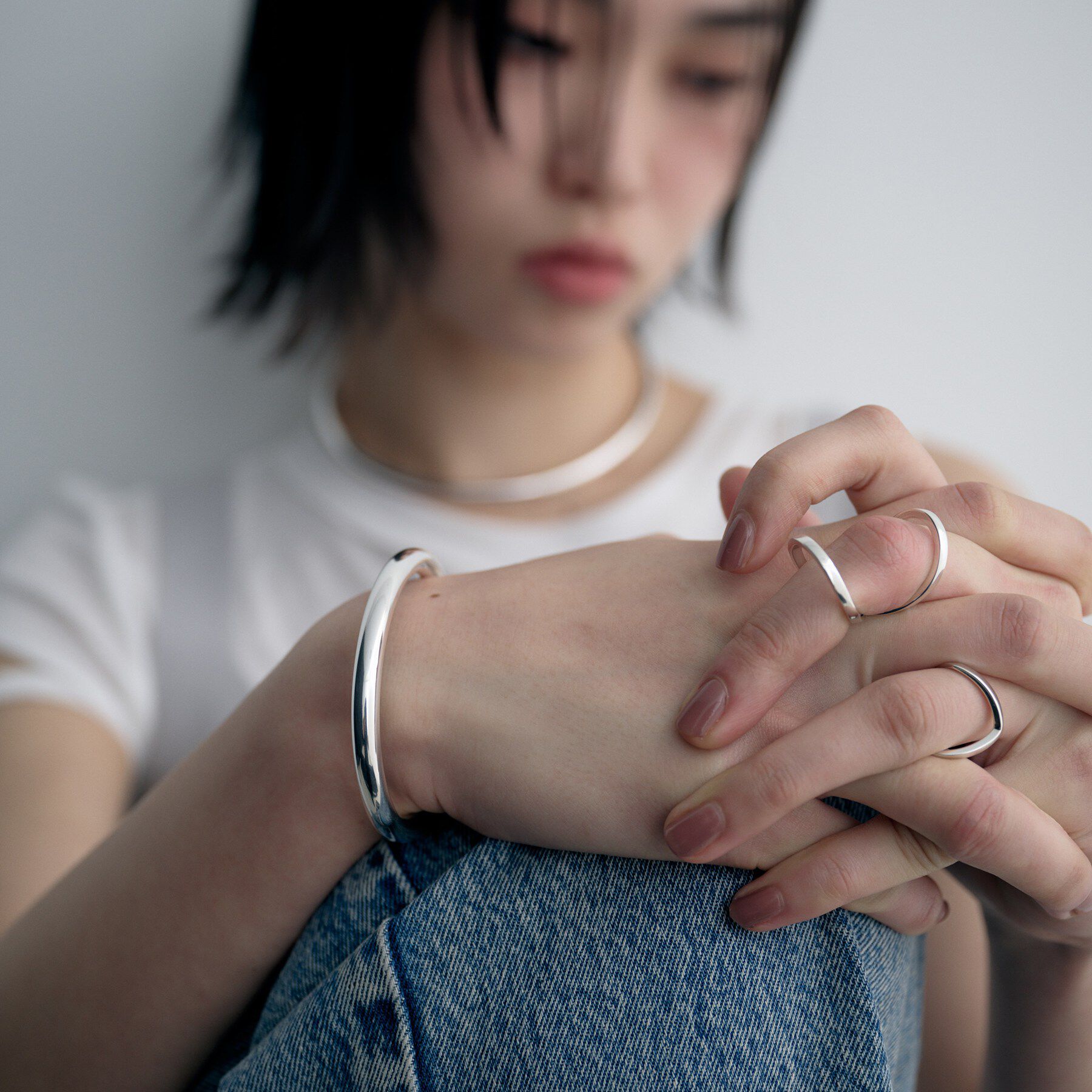 COCOSHNIK ONKITSCH「シルバー ホロウフレキシブルバングルL」|ブレスレット・バングル|