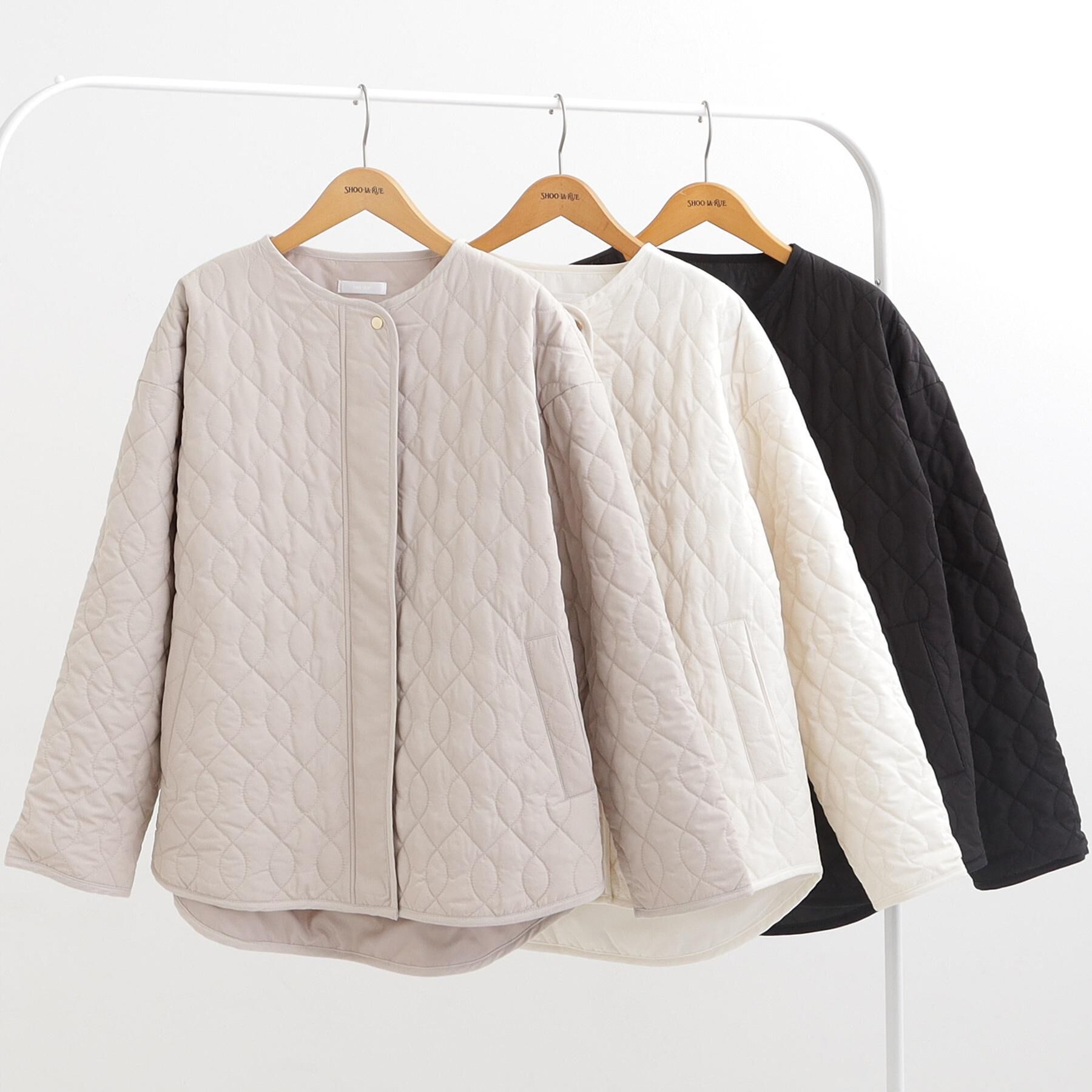 SHOO･LA･RUE「【洗濯機可/S-LL/撥水】ゴールドパーツで女性らしさをプラス 大人が着たい ノーカラーキルトジャケ」|ノーカラージャケット|
