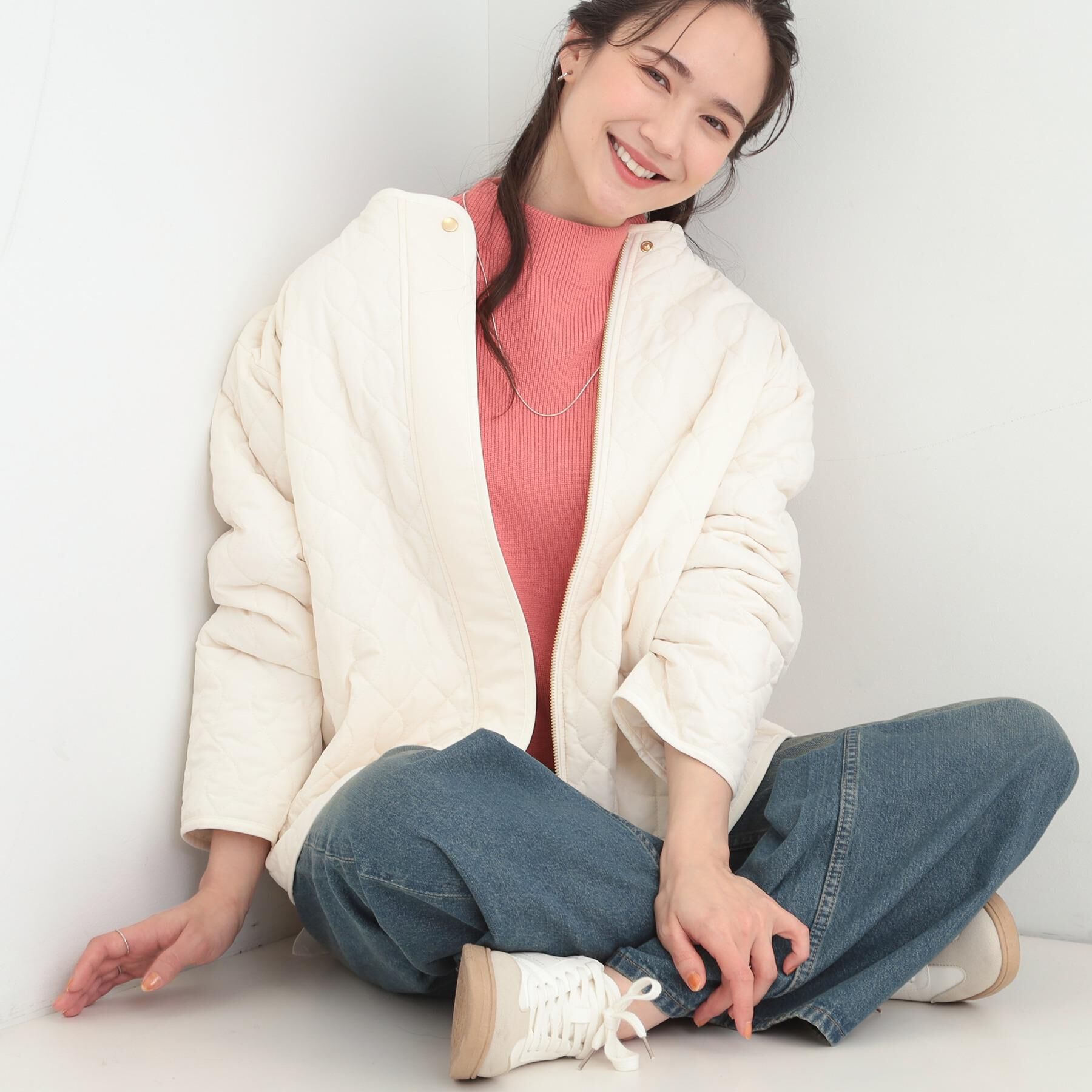 SHOO･LA･RUE「【洗濯機可/S-LL/撥水】ゴールドパーツで女性らしさをプラス 大人が着たい ノーカラーキルトジャケ」|ノーカラージャケット|