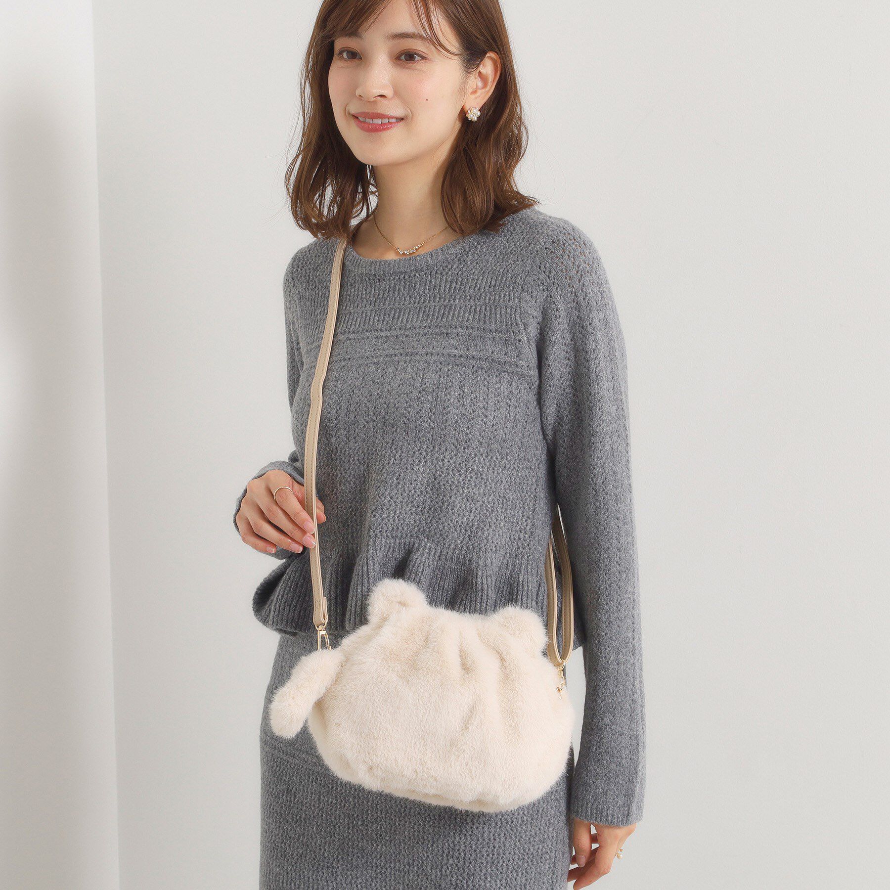 ITS&rsquo;DEMO「猫フェイクファーミニショルダー」|ショルダー・メッセンジャー|