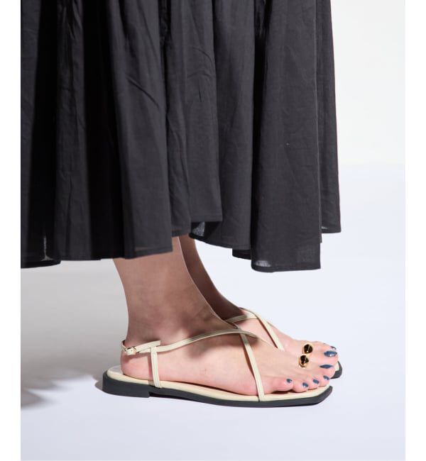 GRISE「《追加予約》GRISEメタルリングクロストングサンダル」|サンダル|