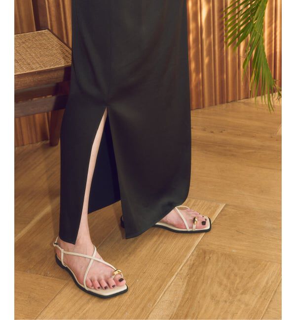 GRISE「《追加予約》GRISEメタルリングクロストングサンダル」|サンダル|