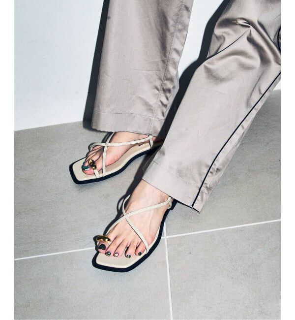 GRISE「《追加予約》GRISEメタルリングクロストングサンダル」|サンダル|