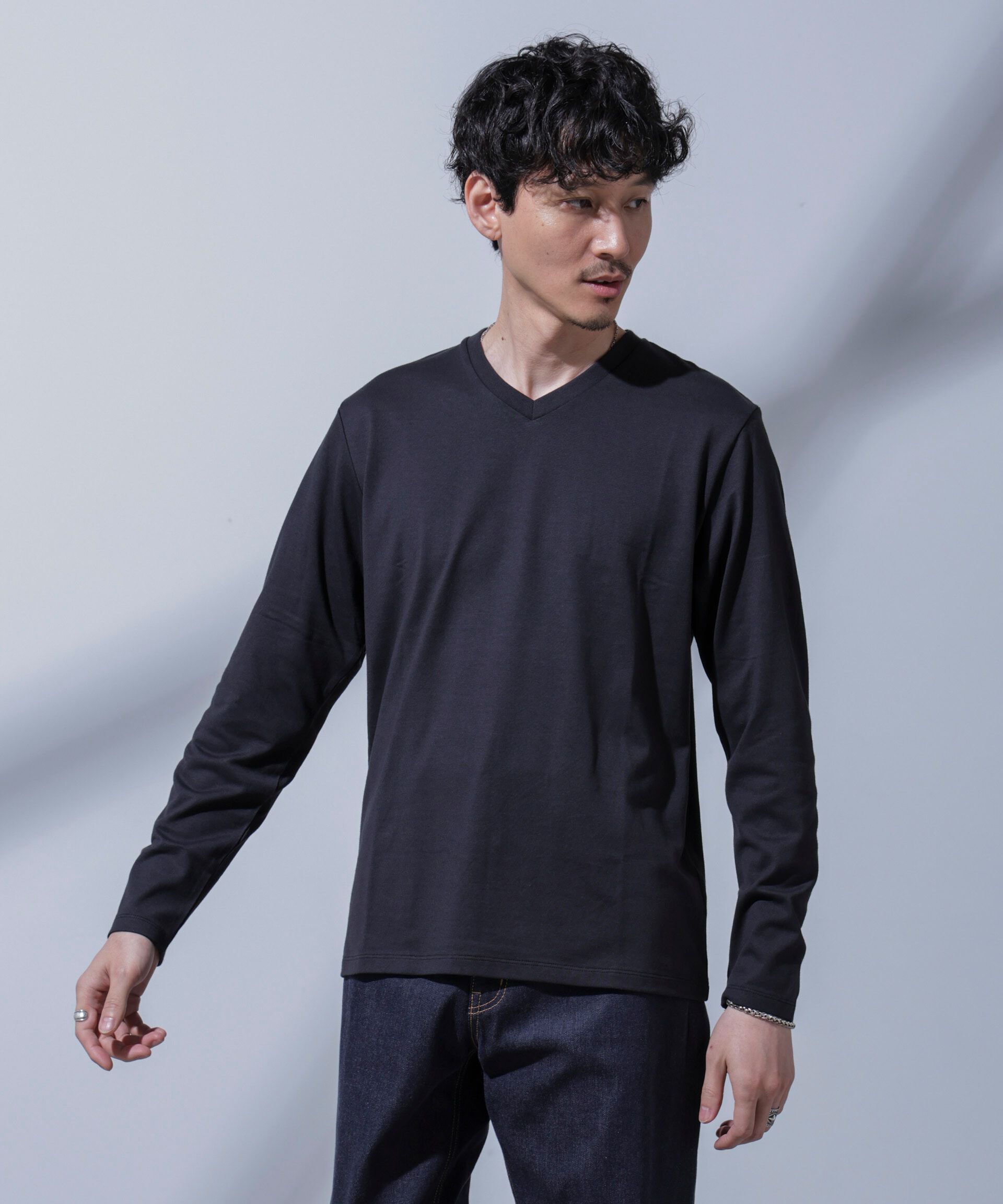 nano･universe「Anti Soaked(R)  汗染み防止 VネックTシャツ」|Tシャツ・カットソー|