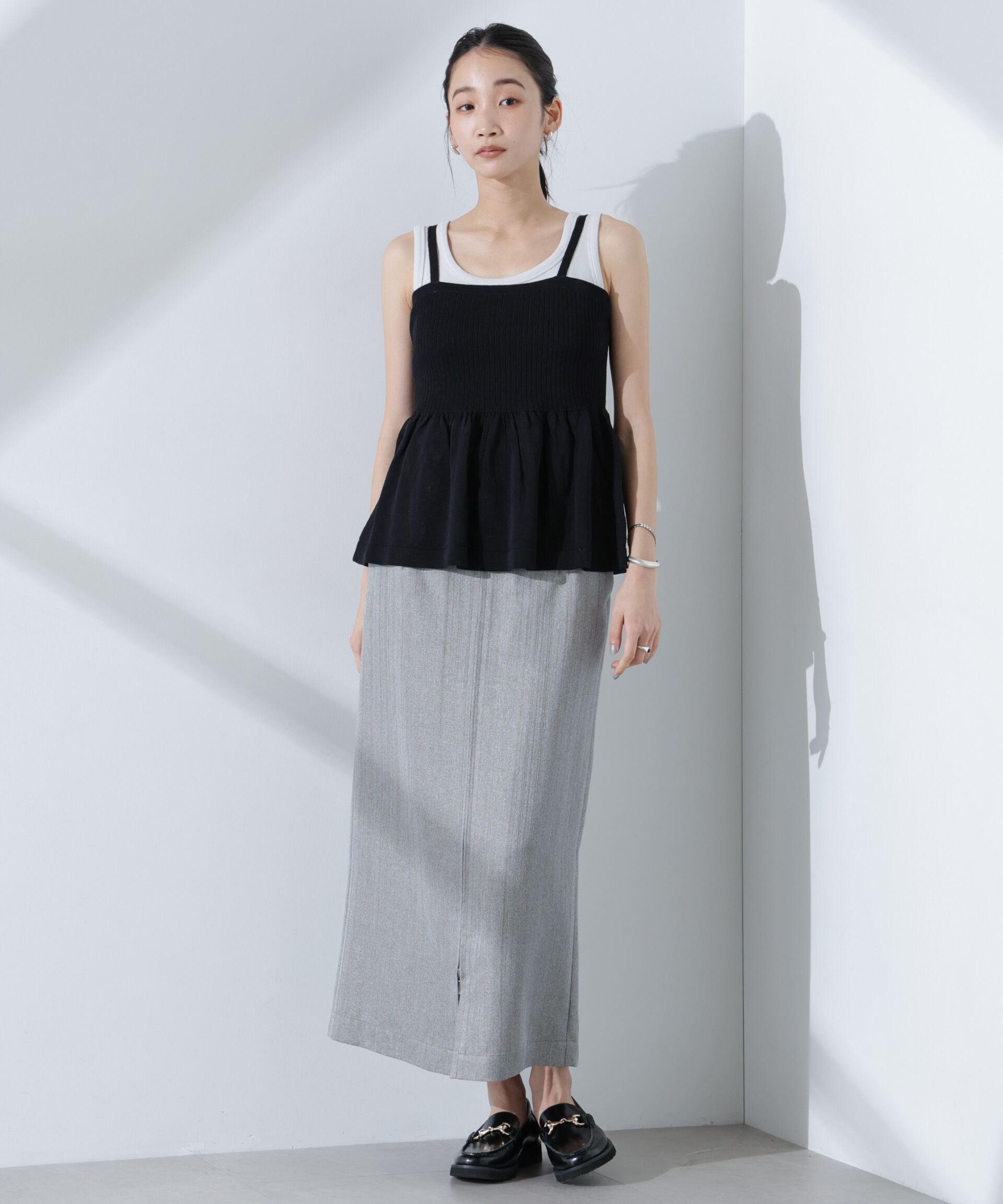 nano･universe「メタリックフロントZIPスリットタイトスカート」|スカート|