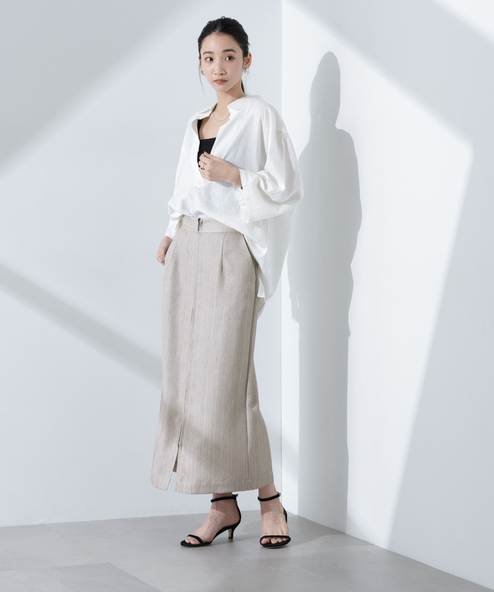 nano･universe「メタリックフロントZIPスリットタイトスカート」|スカート|