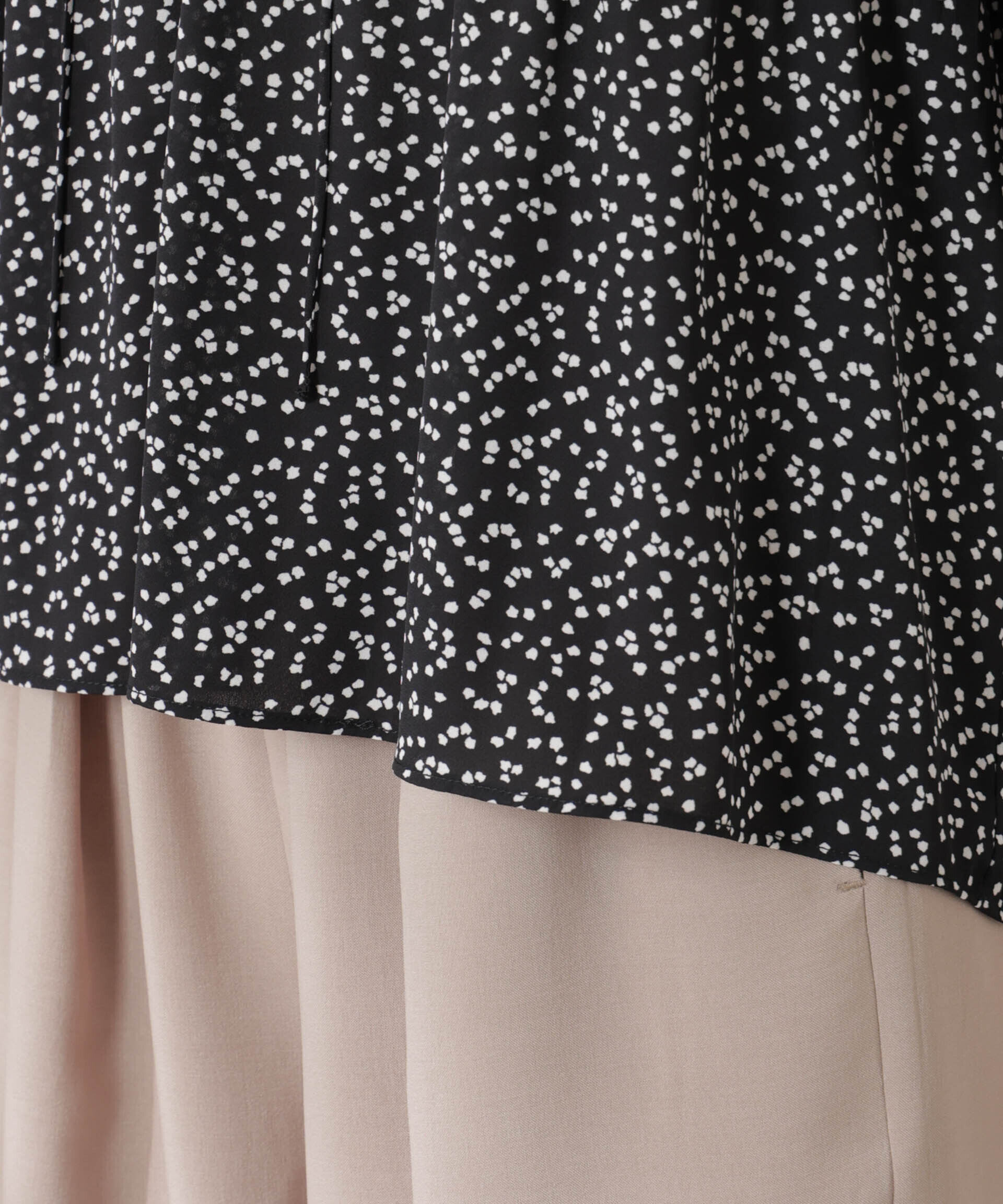 nano･universe「ランダムドットプリーツブラウス」|シャツ・ブラウス|