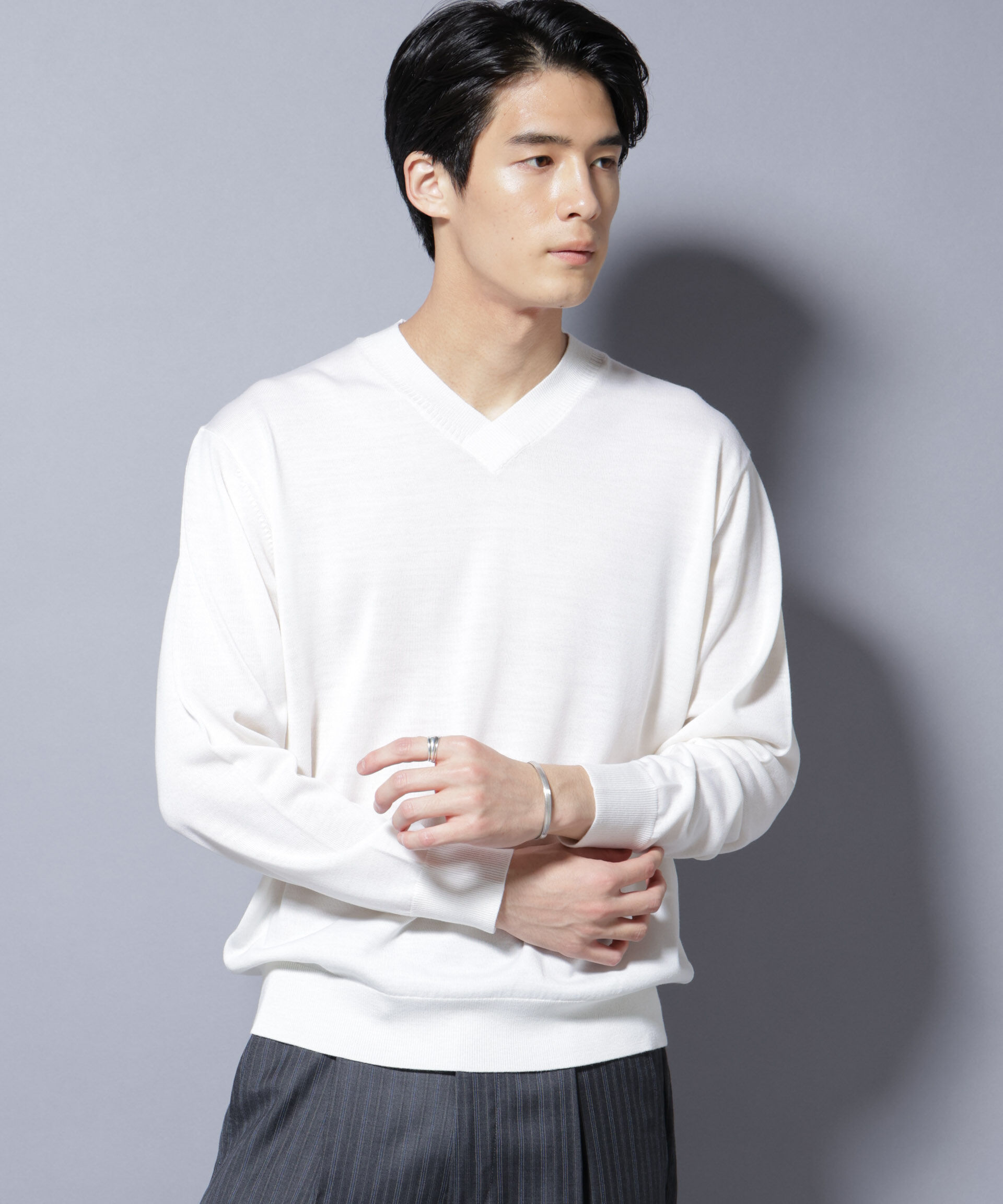 nano･universe「「毛玉レスニット」ファインゲージVネック」|ニット・セーター|