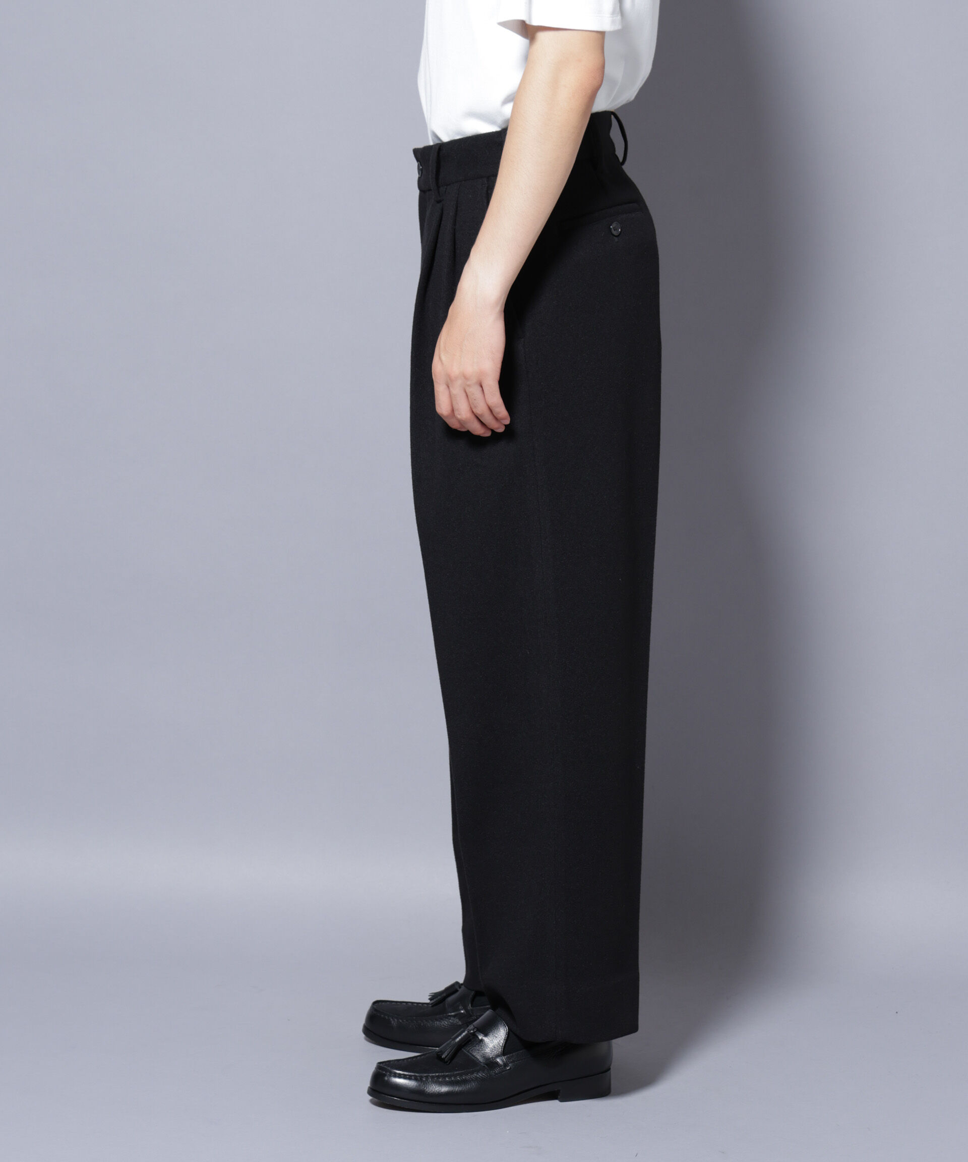 nano･universe「テックメルトンワイドスラックス」|チノ|