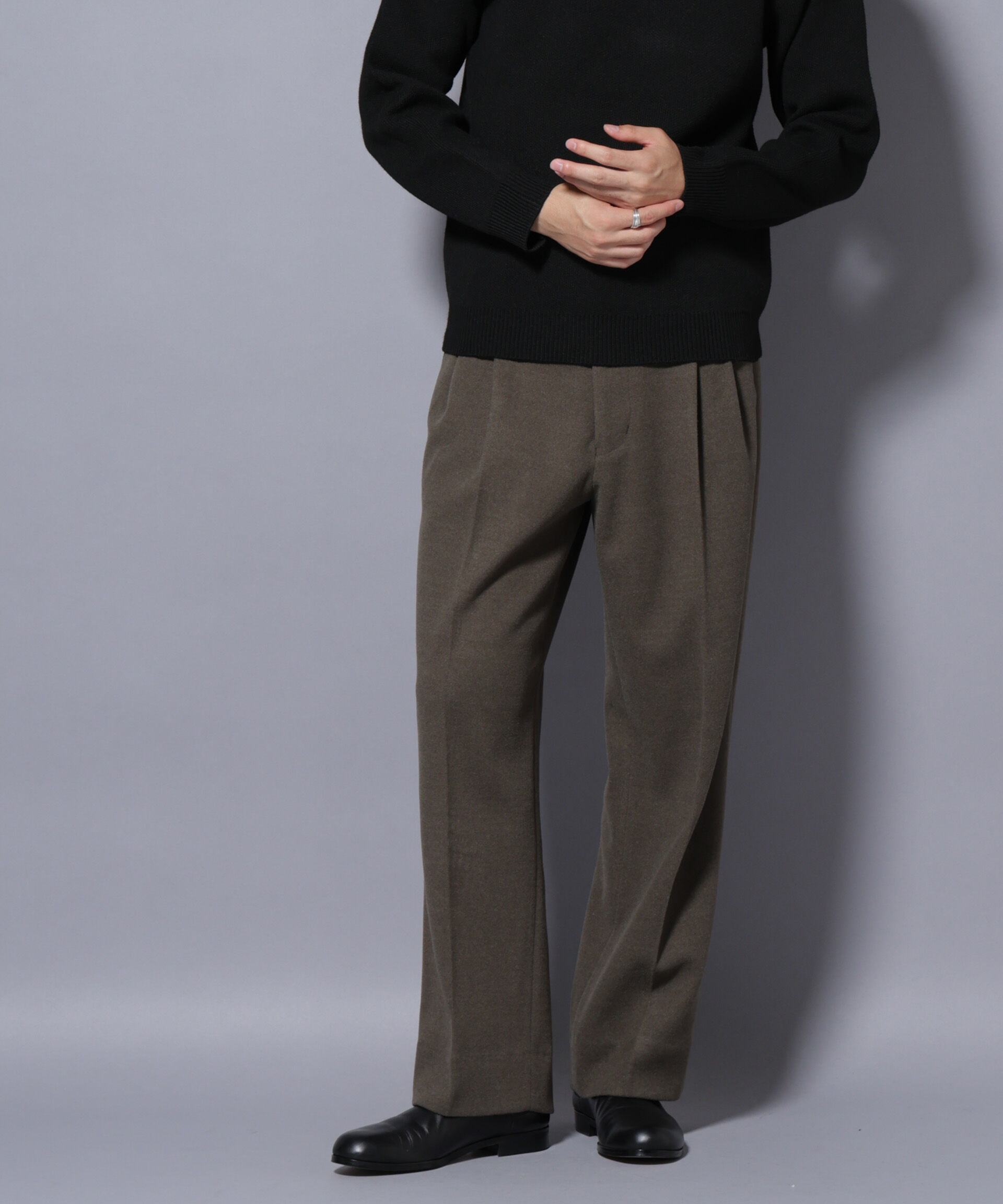 nano･universe「テックメルトンワイドスラックス」|チノ|カーキ