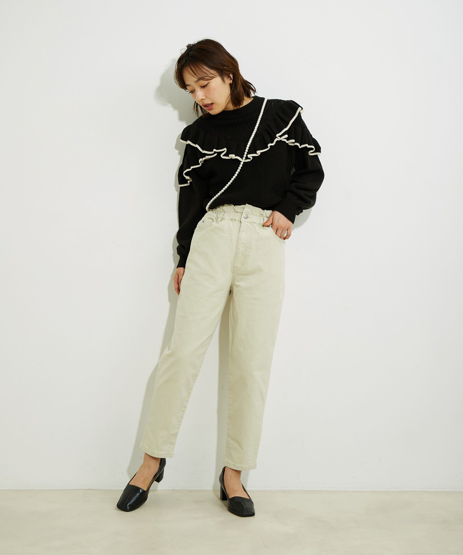 VIS「ウェストギャザーデニム&ツイルテーパードパンツ」|デニム|