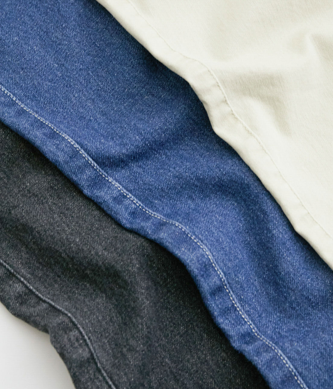 VIS「ウェストギャザーデニム&ツイルテーパードパンツ」|デニム|