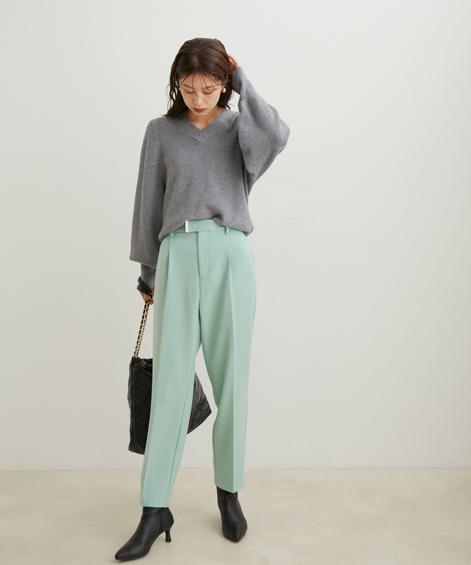 VIS「【HOT BEAUTY STRETCH】【洗える】ワンタックテーパードパンツ【sustainable】」|チノ|