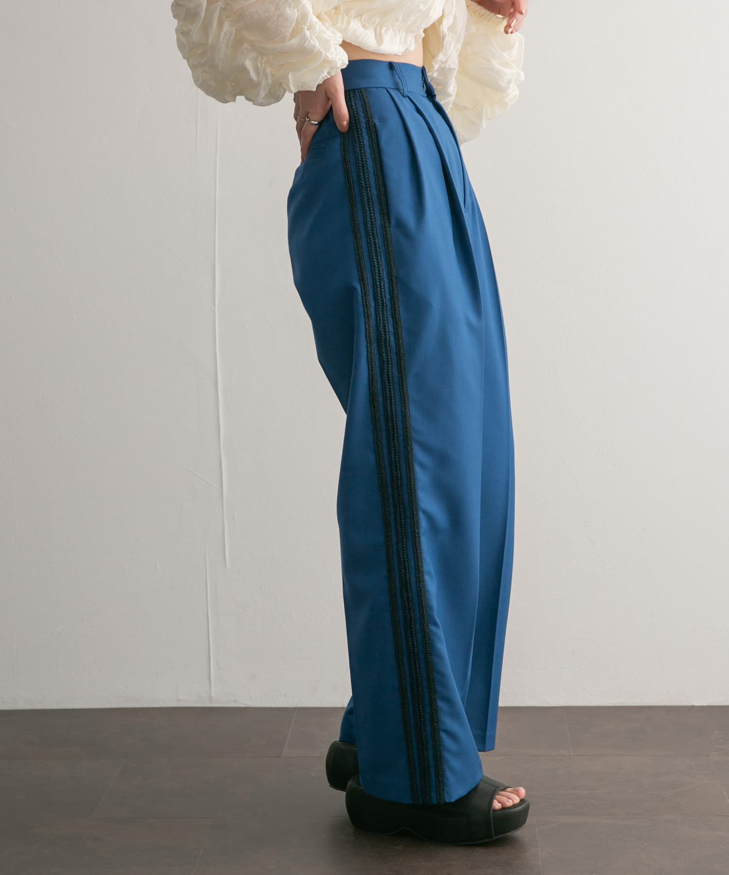  「『2サイズ展開』ブレードラインタックパンツ」|その他|