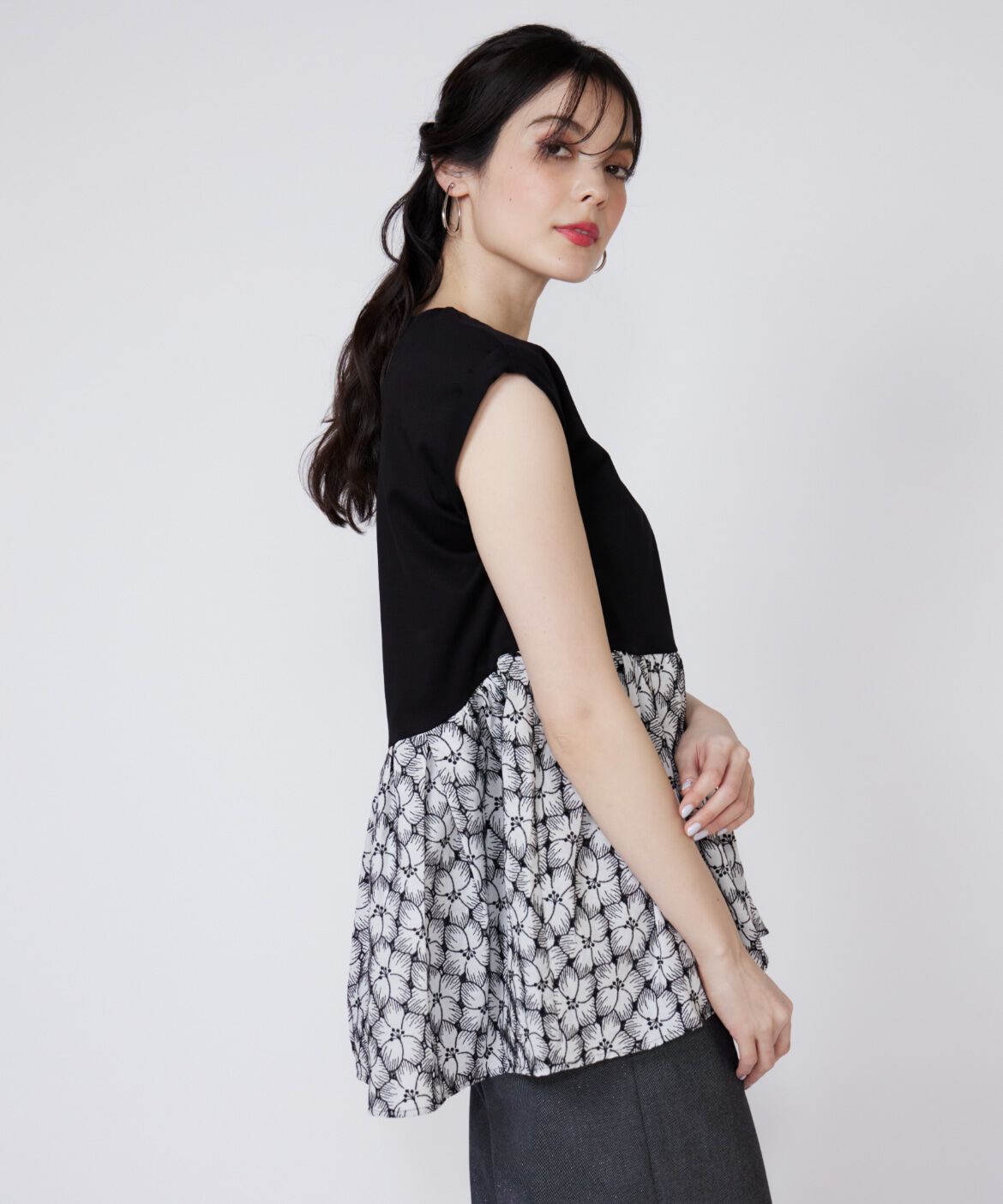 Maglie le cassetto「《大きいサイズ》刺繍レースドッキングカットソー」|Tシャツ・カットソー|