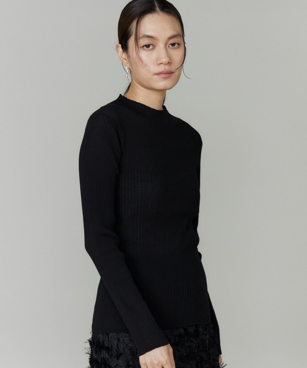 INED「シアーハイネックプルオーバー《YVON》」|ニット・セーター|