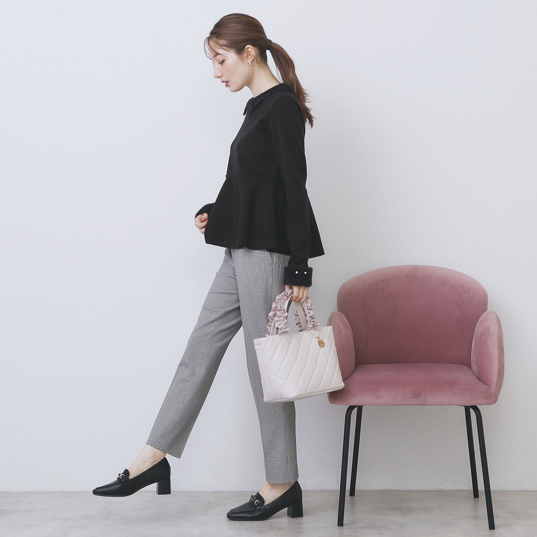 index「フェザードッキングペプラムニット【洗濯機OK】」|ニット・セーター|