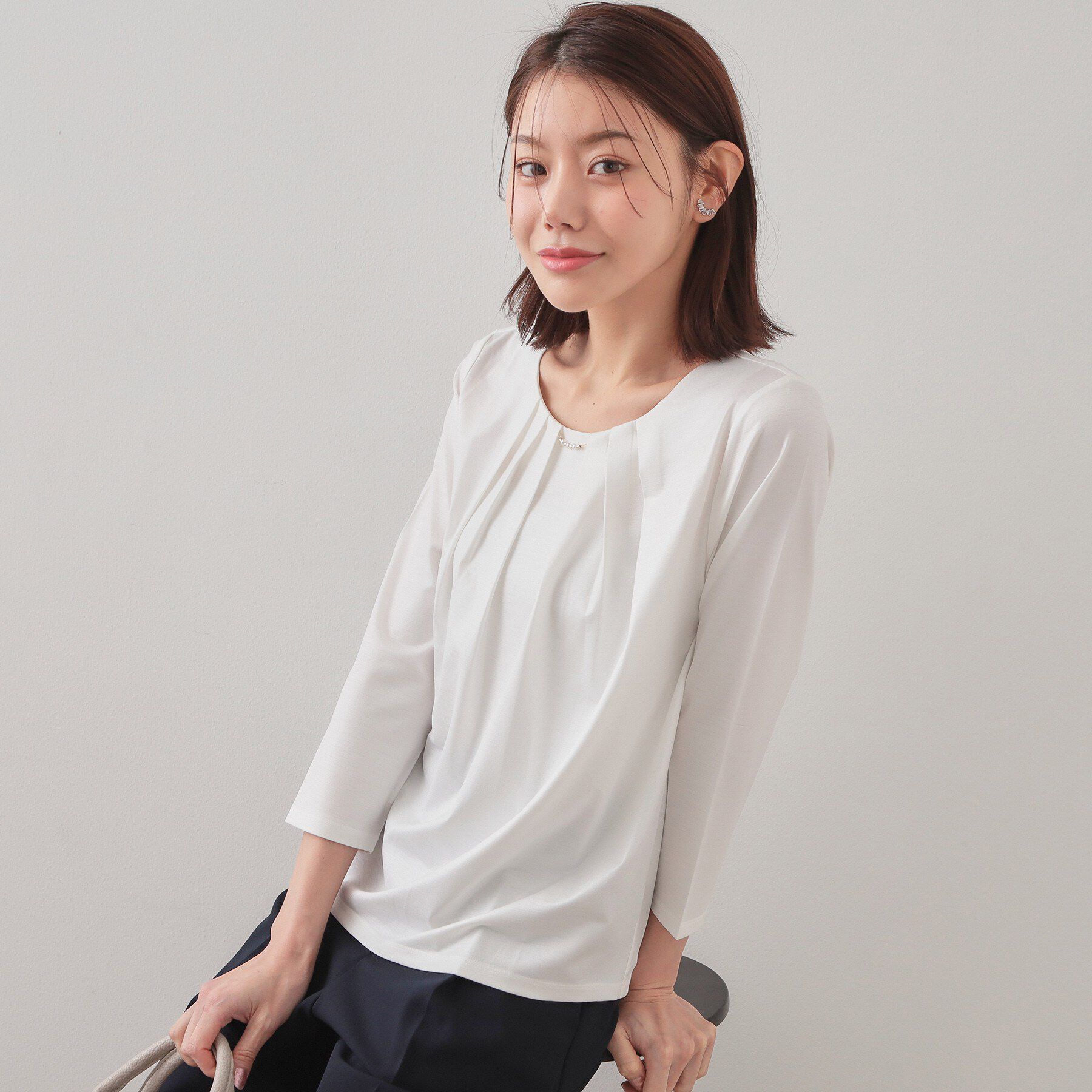 index「タックビジュー7分袖トップス【洗濯機可】」|Tシャツ・カットソー|オフホワイト(003