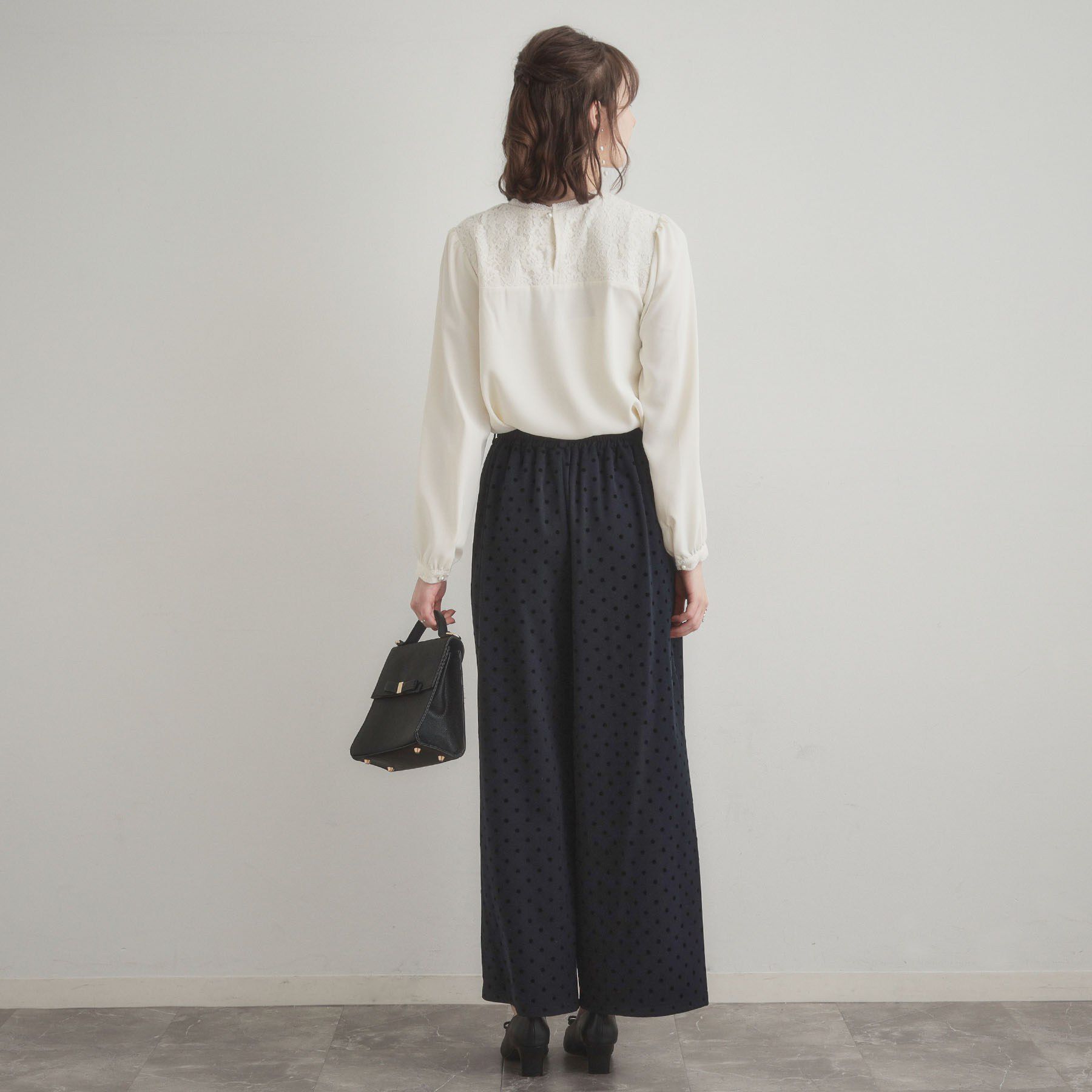 Couture broach「【ハレの日・通勤】レースドッキング ブラウス」|シャツ・ブラウス|