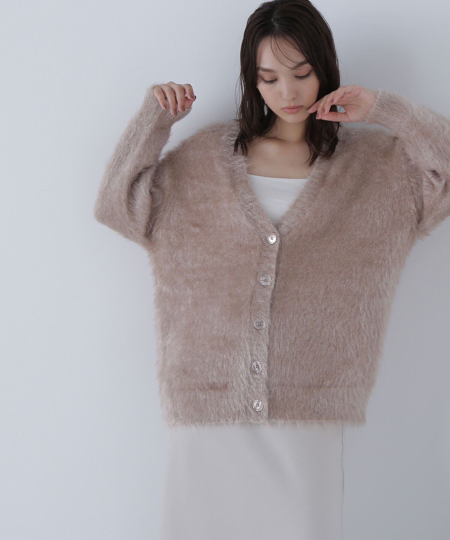  「ヘアリーラメニットシリーズ Vネックカーディガン」|ニット・セーター|