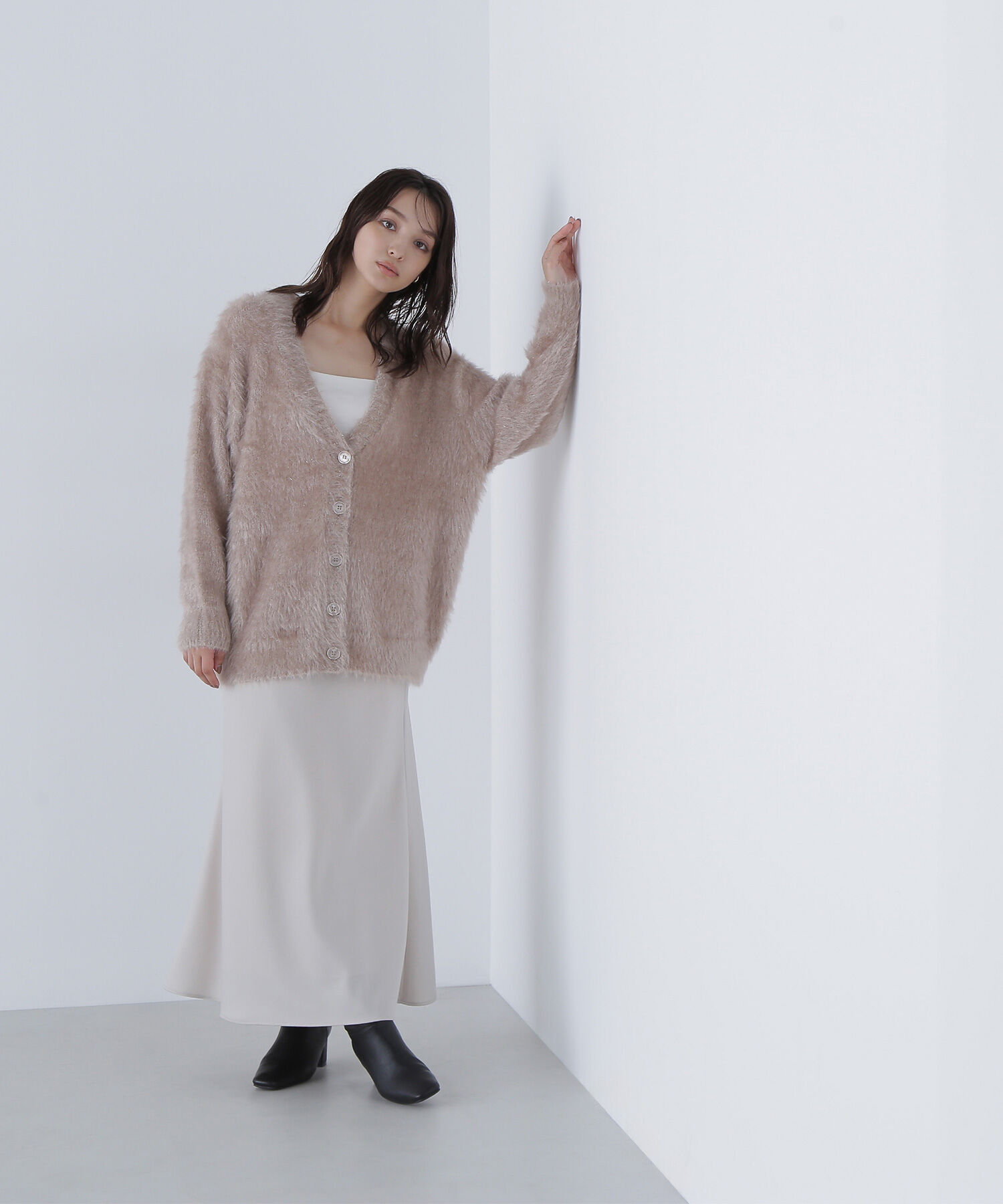  「ヘアリーラメニットシリーズ Vネックカーディガン」|ニット・セーター|