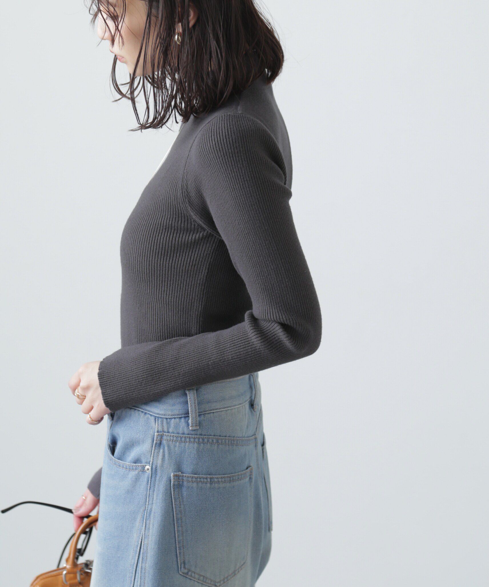  「〈洗える〉マシンウォッシャブルボトルネックリブニット」|ニット・セーター|