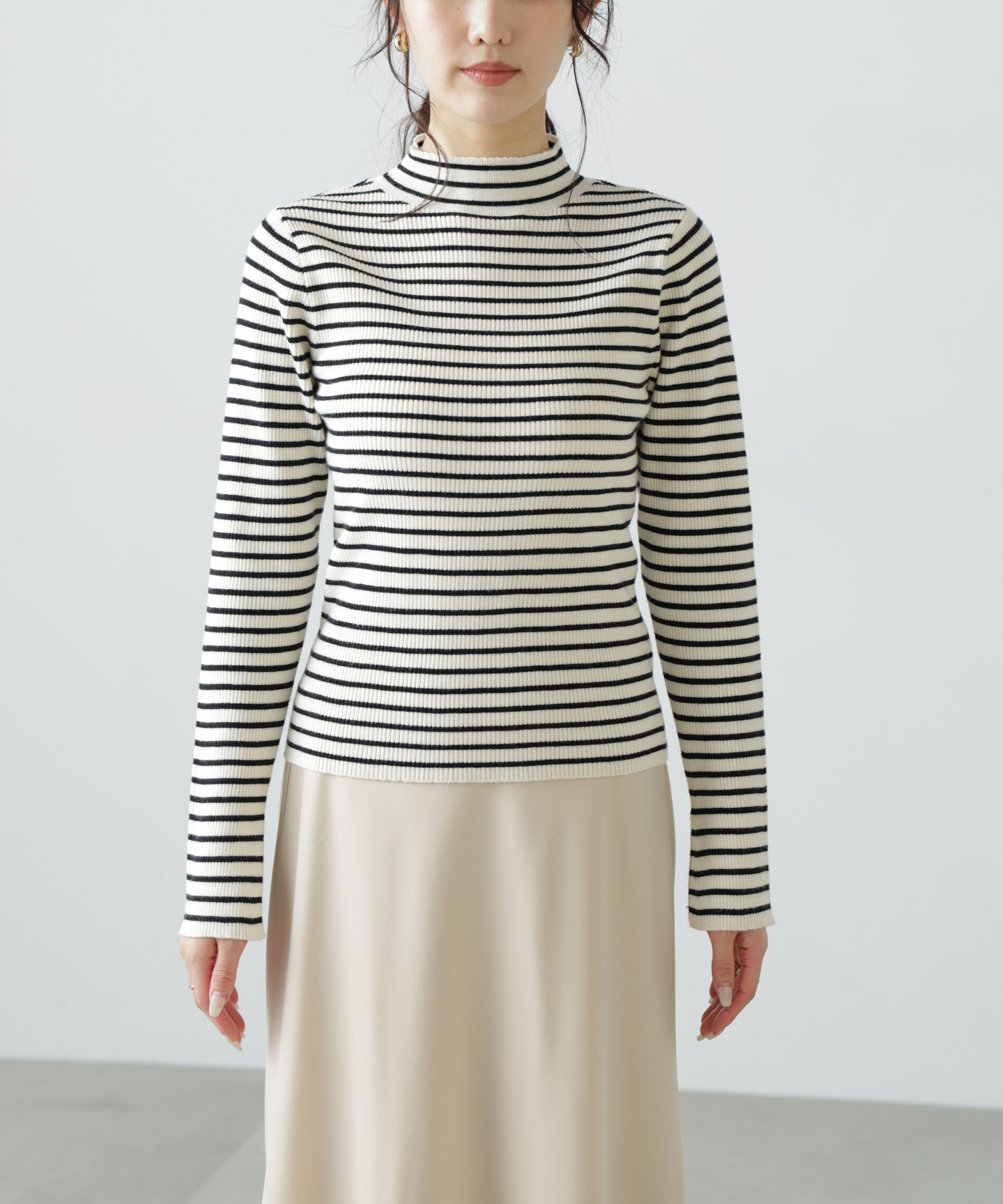  「〈洗える〉マシンウォッシャブルボトルネックリブニット」|ニット・セーター|