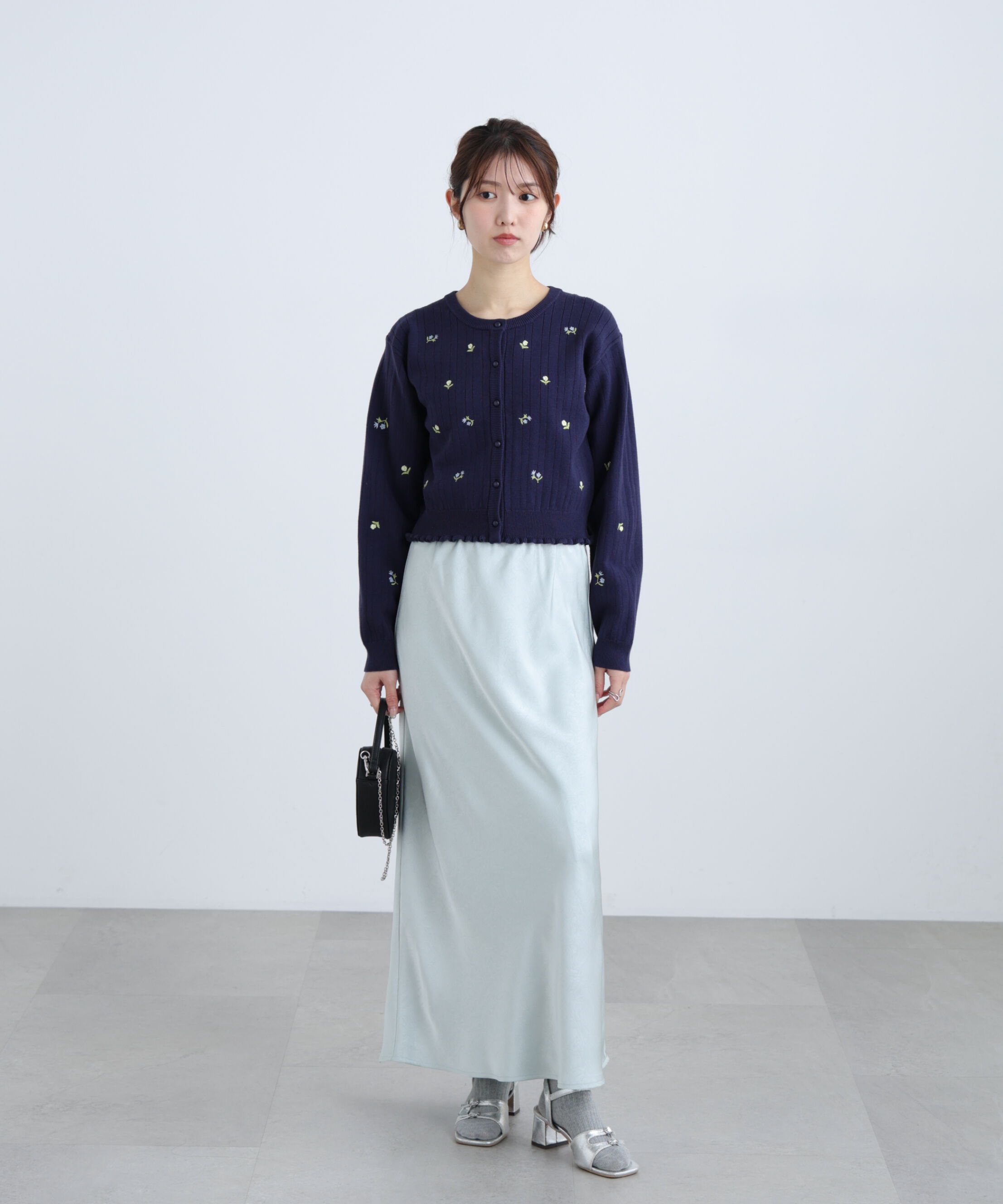  「フラワー刺繍針抜きニットカーディガン」|ニット・セーター|
