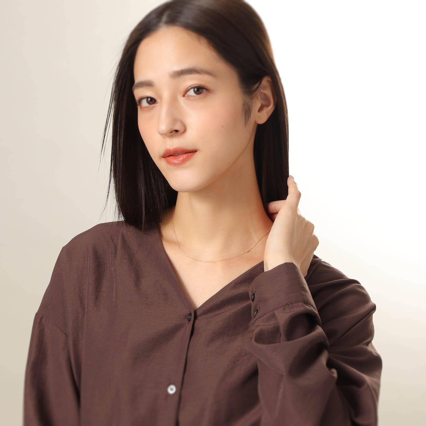 COCOSHNIK「【WEB限定】K10イニシャルＥ ネックレス」|ネックレス|