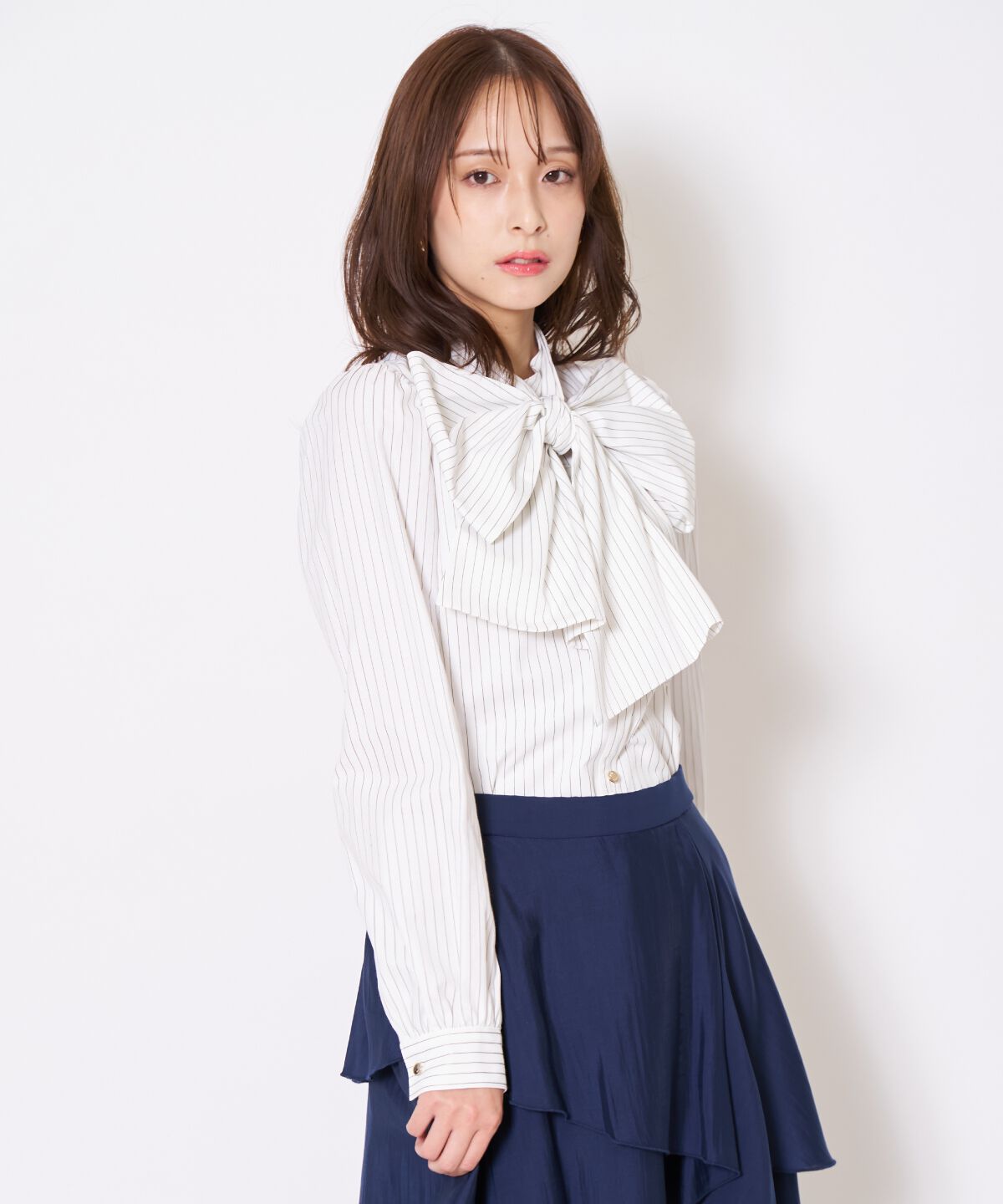 アンドクチュール「バタフライリボンストライプブラウス」|シャツ・ブラウス|
