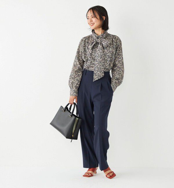 SHIPS Colors 「SHIPS Colors:〈洗濯機可能〉MULHOUSE レオパード ボータイ ブラウス」|シャツ・ブラウス|