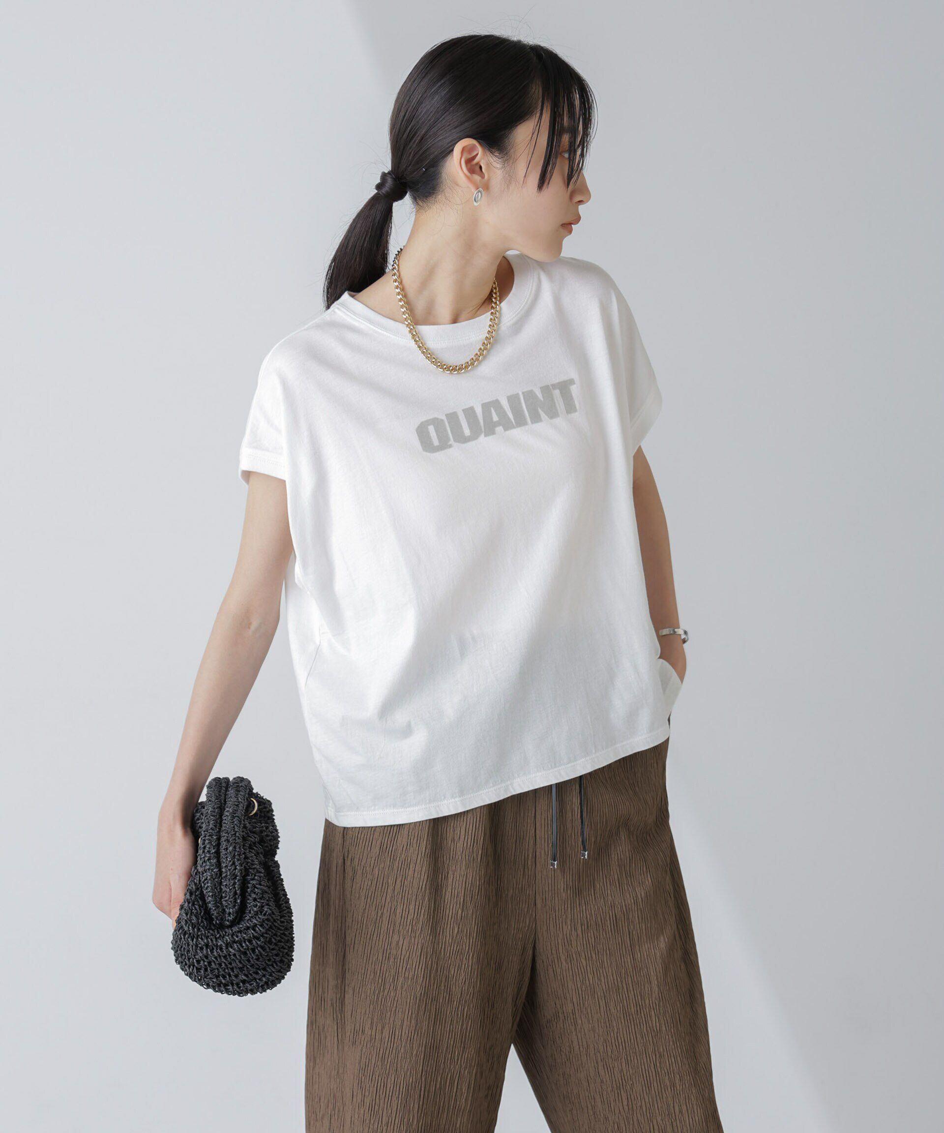 nano･universe「フロッキーロゴノースリーブクロップドトップス」|Tシャツ・カットソー|