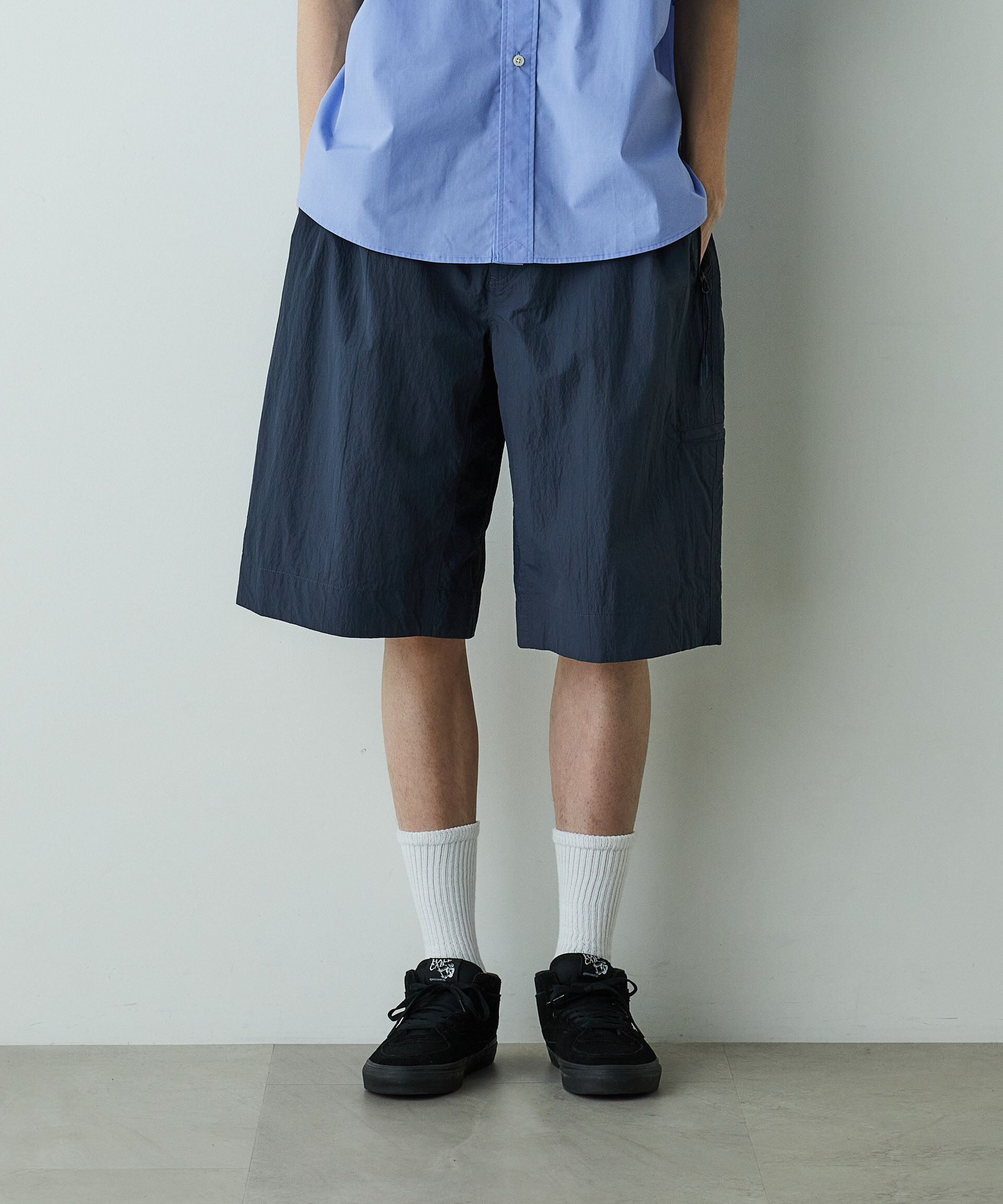 nano･universe「「HOTEL PALACE」オテルパラス　アンフィビアスルーズシルエットショーツ」|チノ|