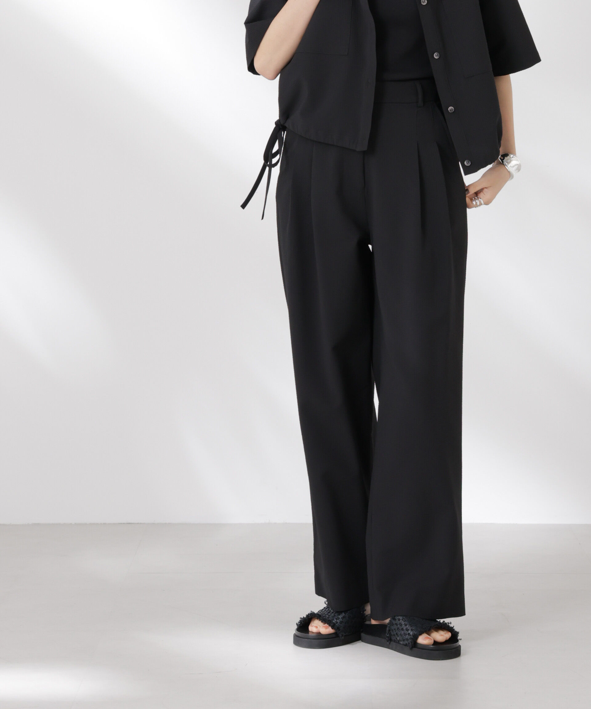 nano･universe「サッカータックワイドパンツ(セットアップ可)」|チノ|