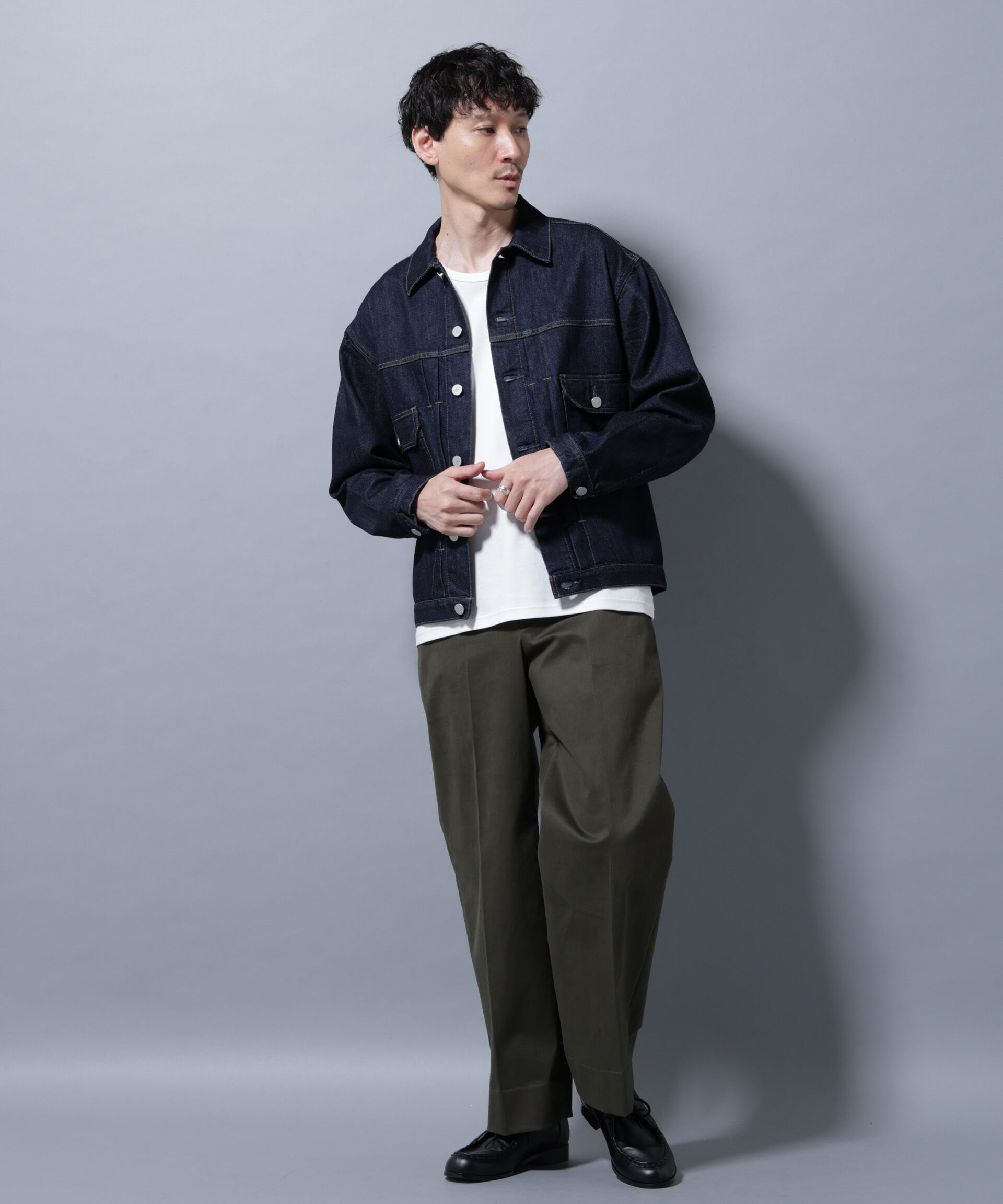 nano･universe「ピーチサテン ストレートフィット トラウザーズ」|チノ|