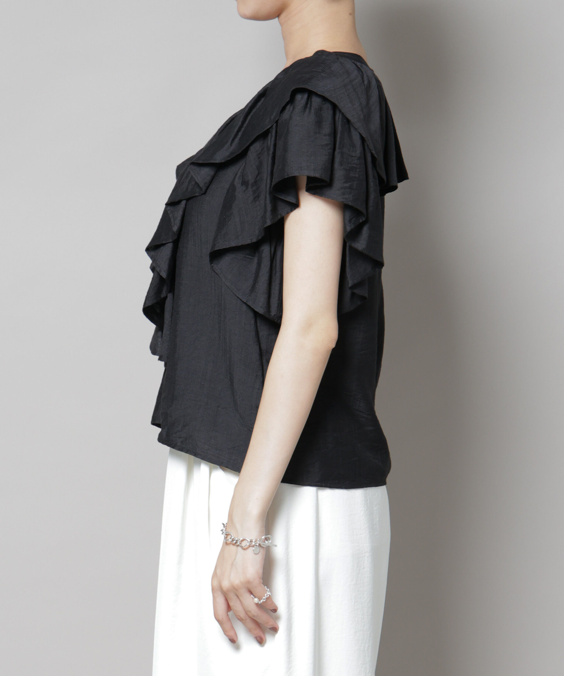 nano･universe「フリルディティールフロントレースアップブラウス」|シャツ・ブラウス|