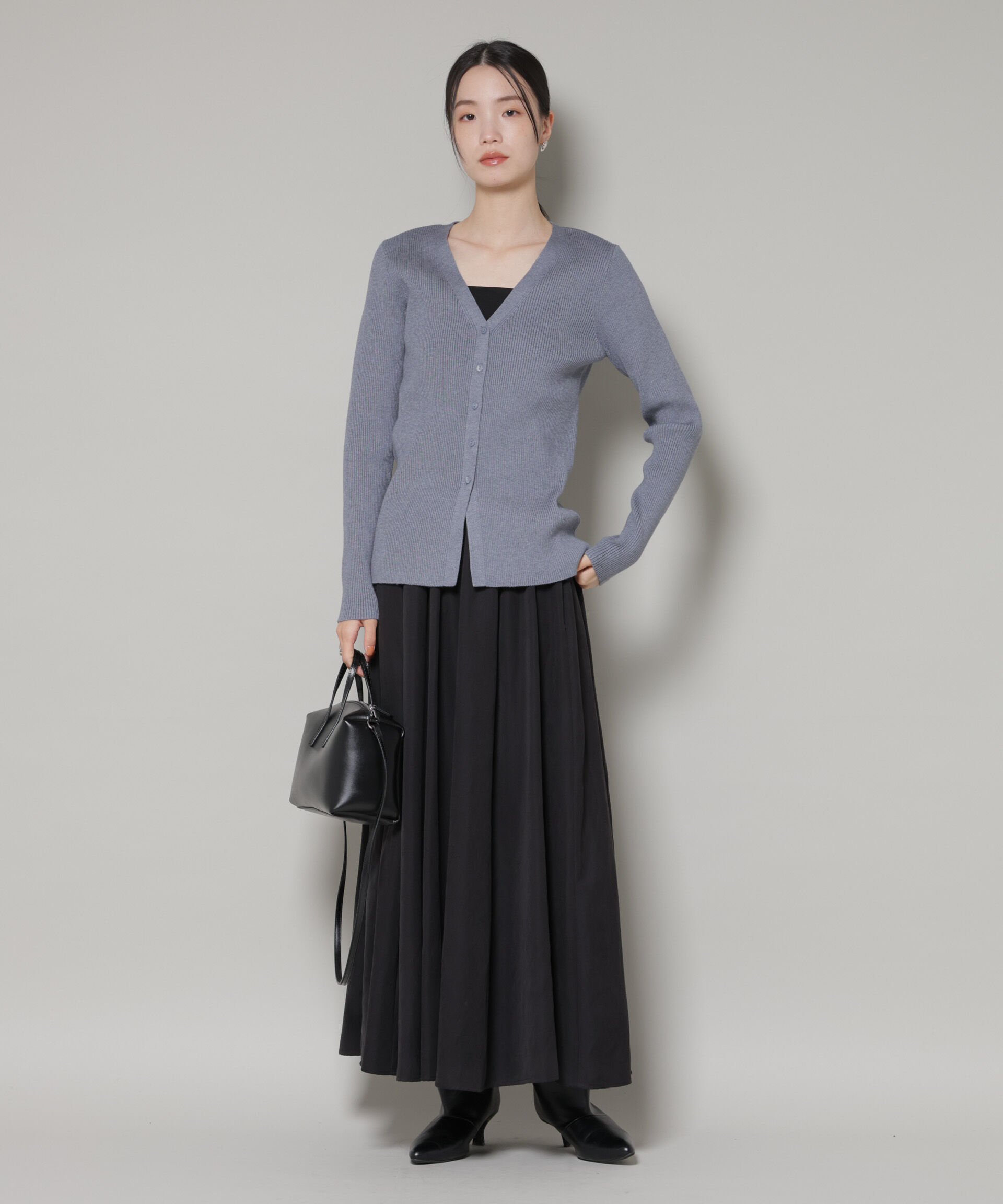 nano･universe「裾スリットVネックリブカーディガン」|ニット・セーター|