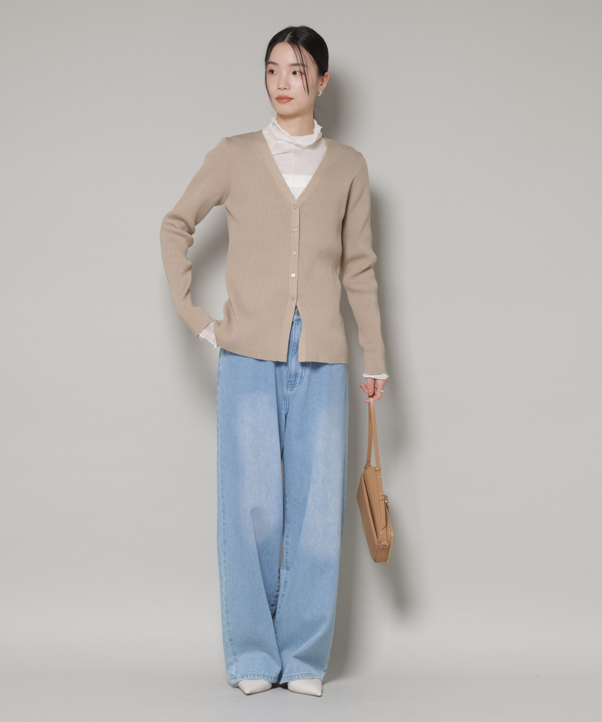 nano･universe「裾スリットVネックリブカーディガン」|ニット・セーター|