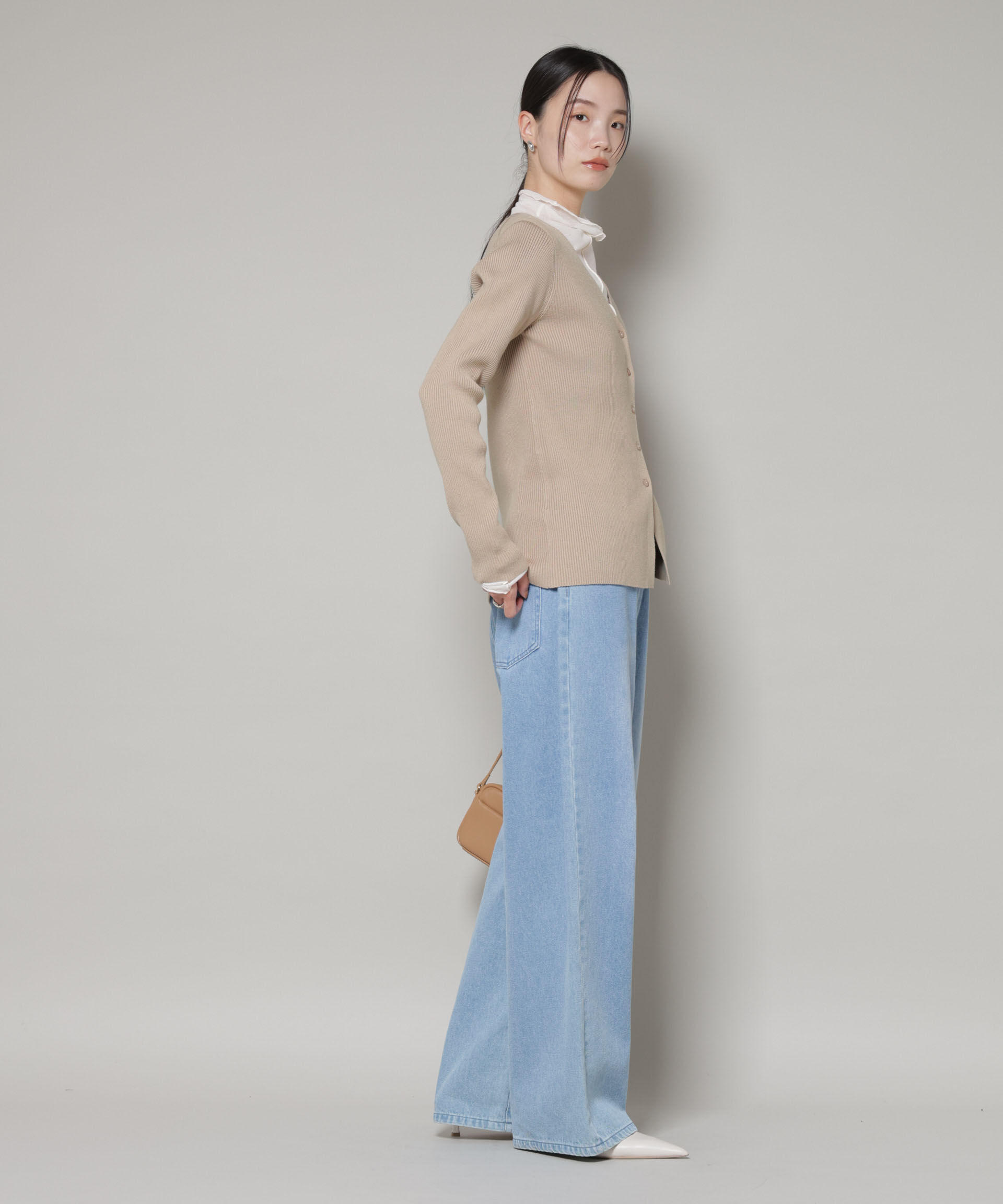 nano･universe「裾スリットVネックリブカーディガン」|ニット・セーター|