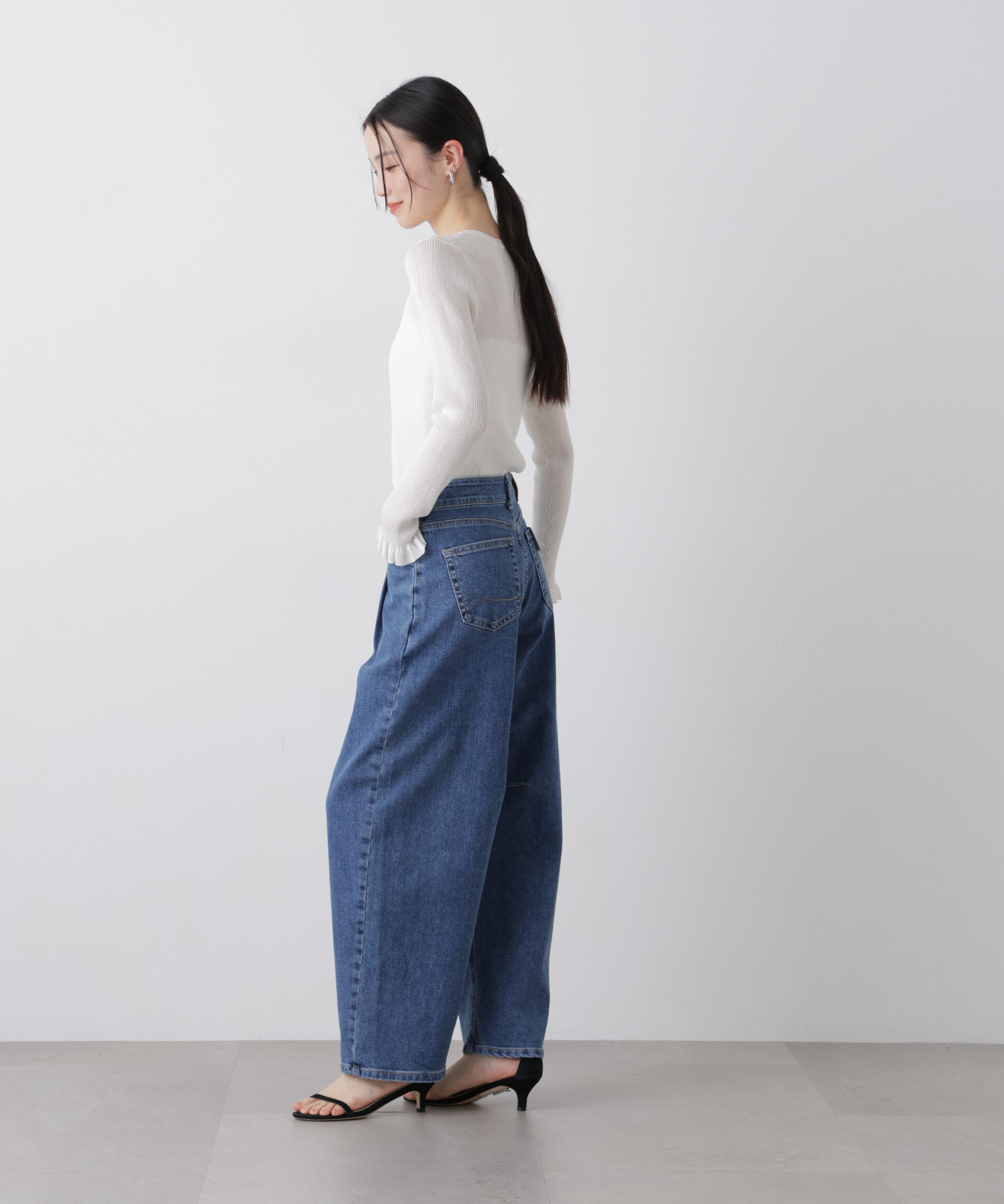nano･universe「SOMETHING/HANA TUCK CURVE TAPERED」|チノ|