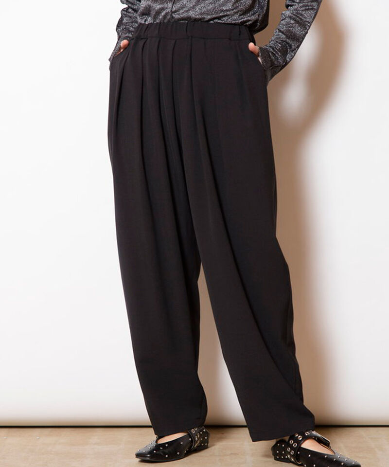  「タックパンツ」|スラックス|BLACK
